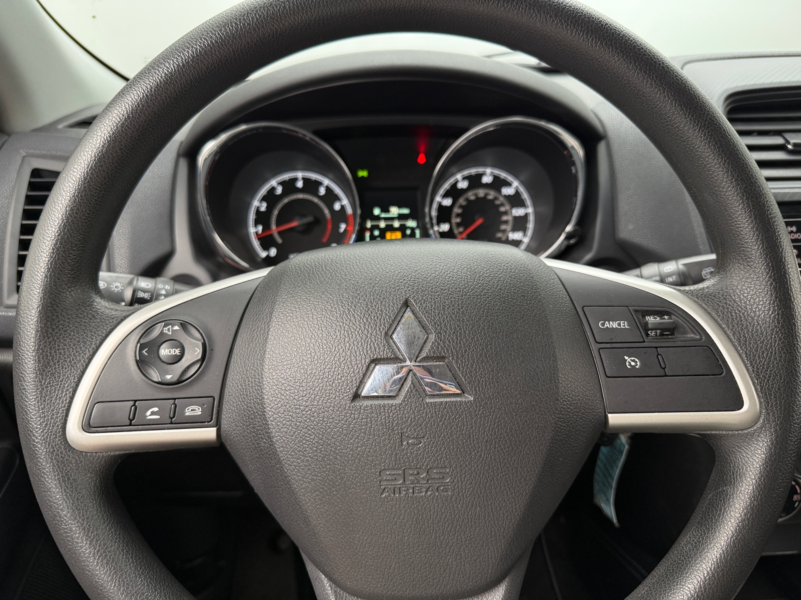 Thumbnail: 2022 Mitsubishi Outlander Sport - 5