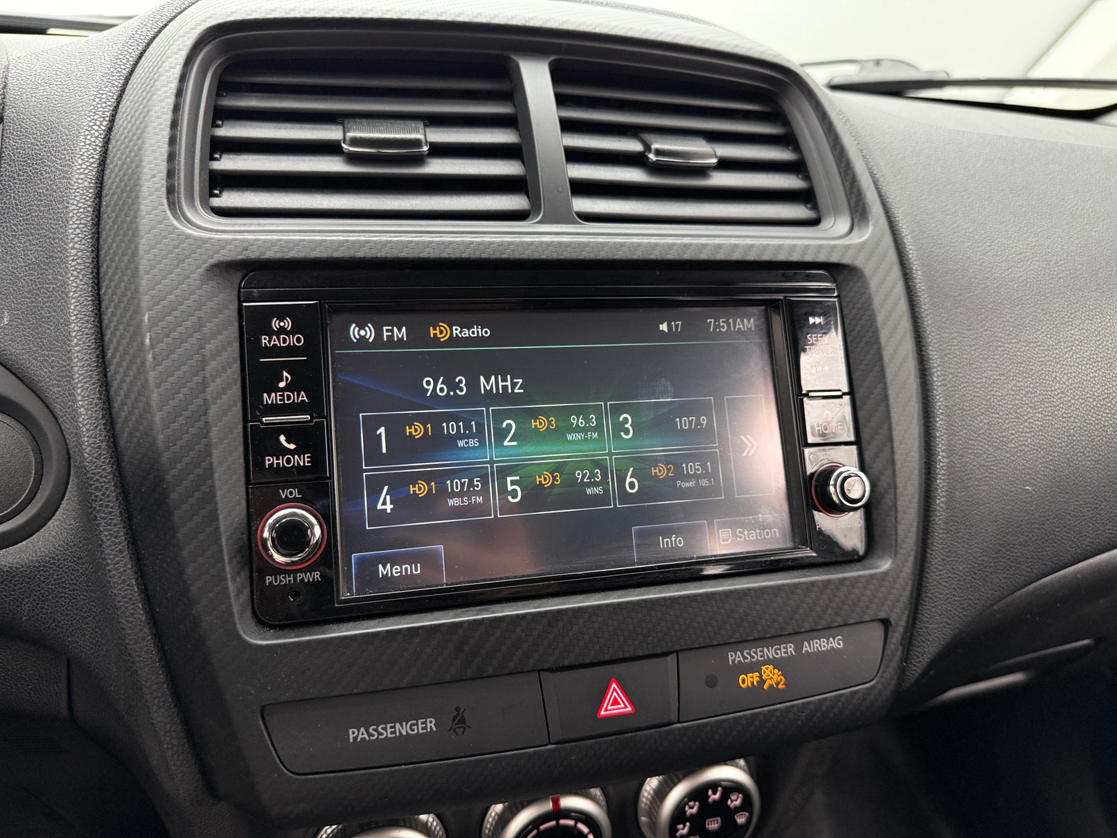 Thumbnail: 2022 Mitsubishi Outlander Sport - 4