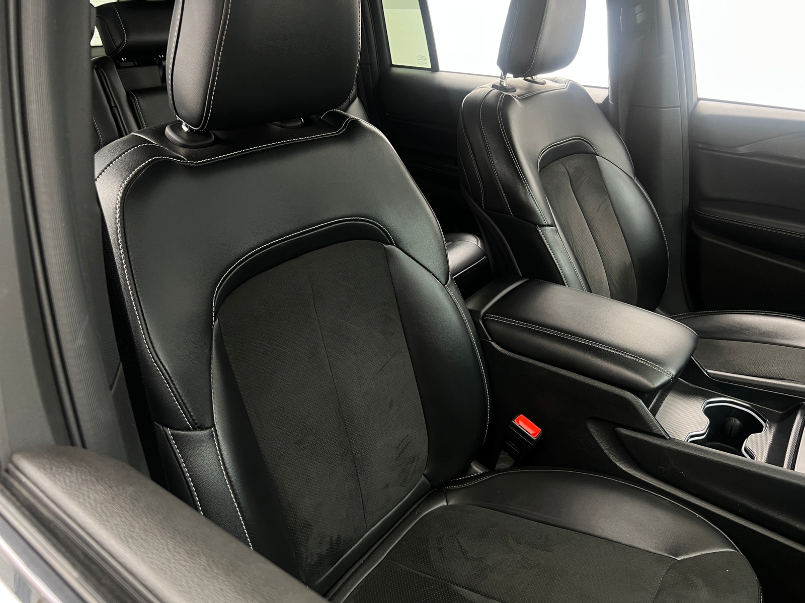 Thumbnail: 2024 Jeep Grand Cherokee - 2