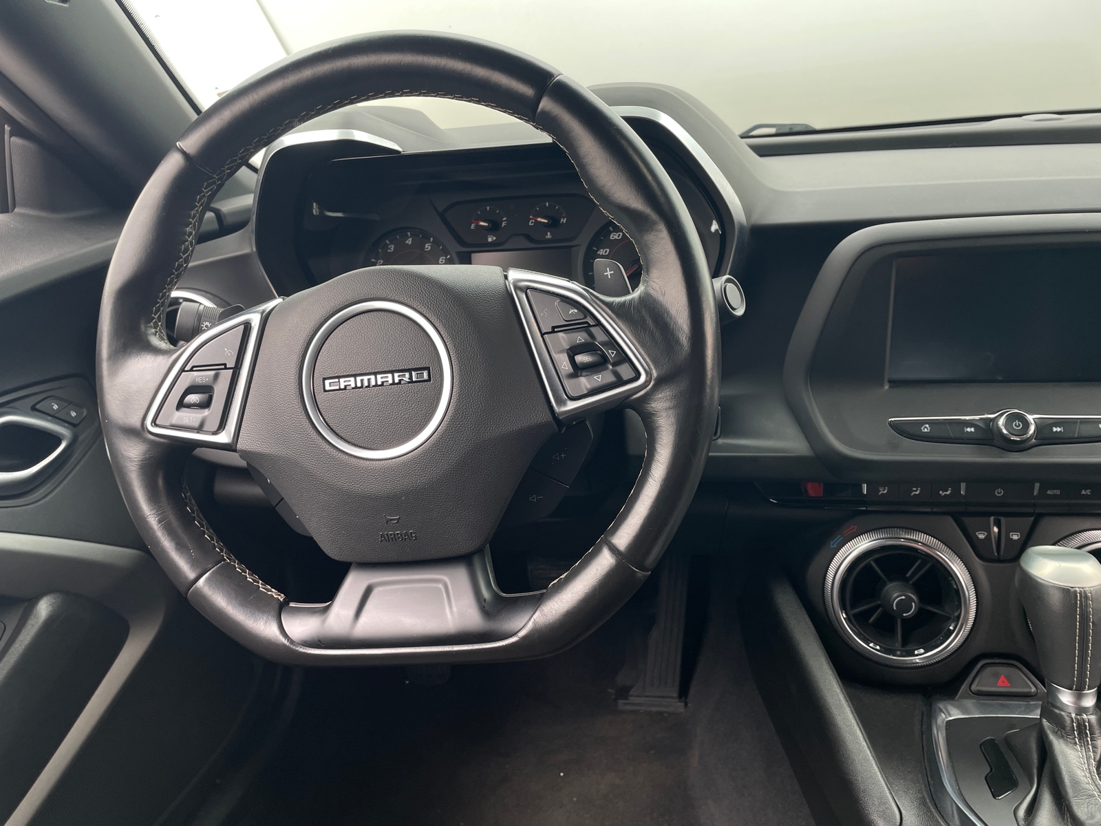 Thumbnail: 2018 Chevrolet Camaro - 4