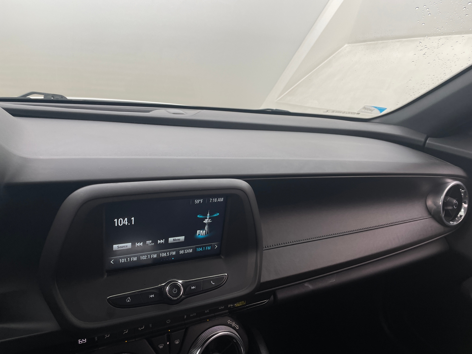 Thumbnail: 2018 Chevrolet Camaro - 3