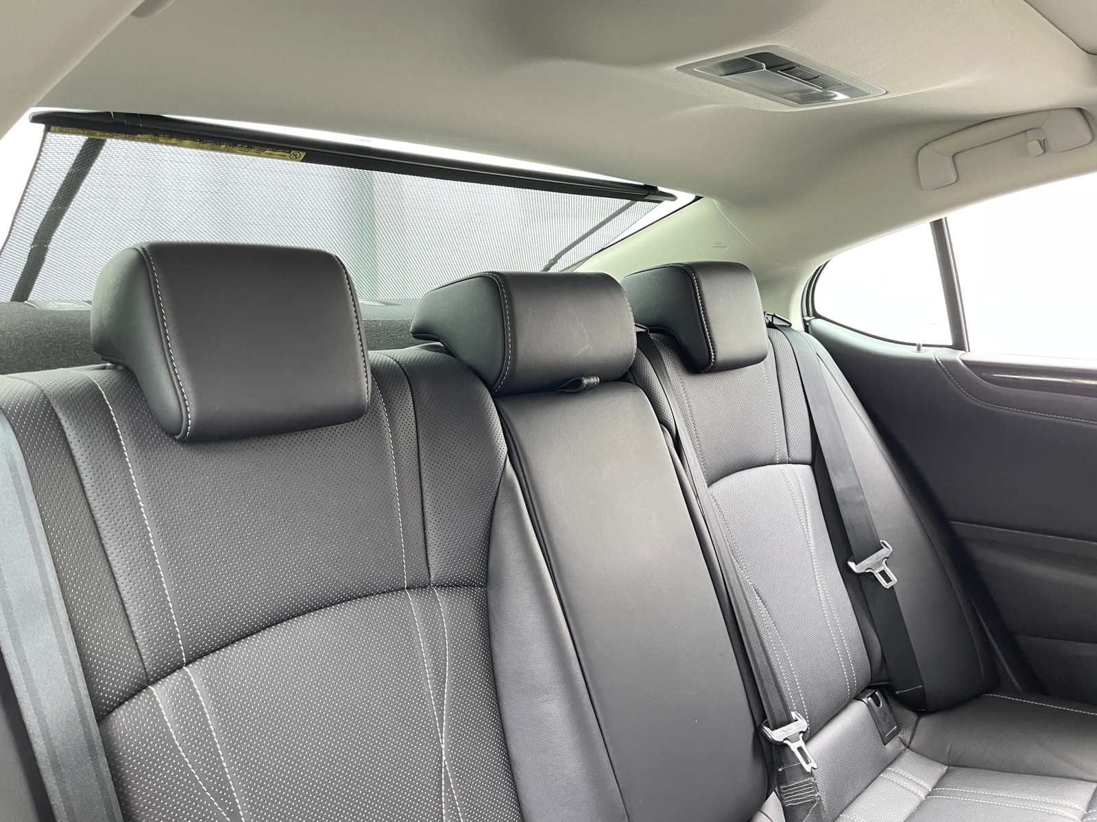 Thumbnail: 2019 Lexus ES - 6