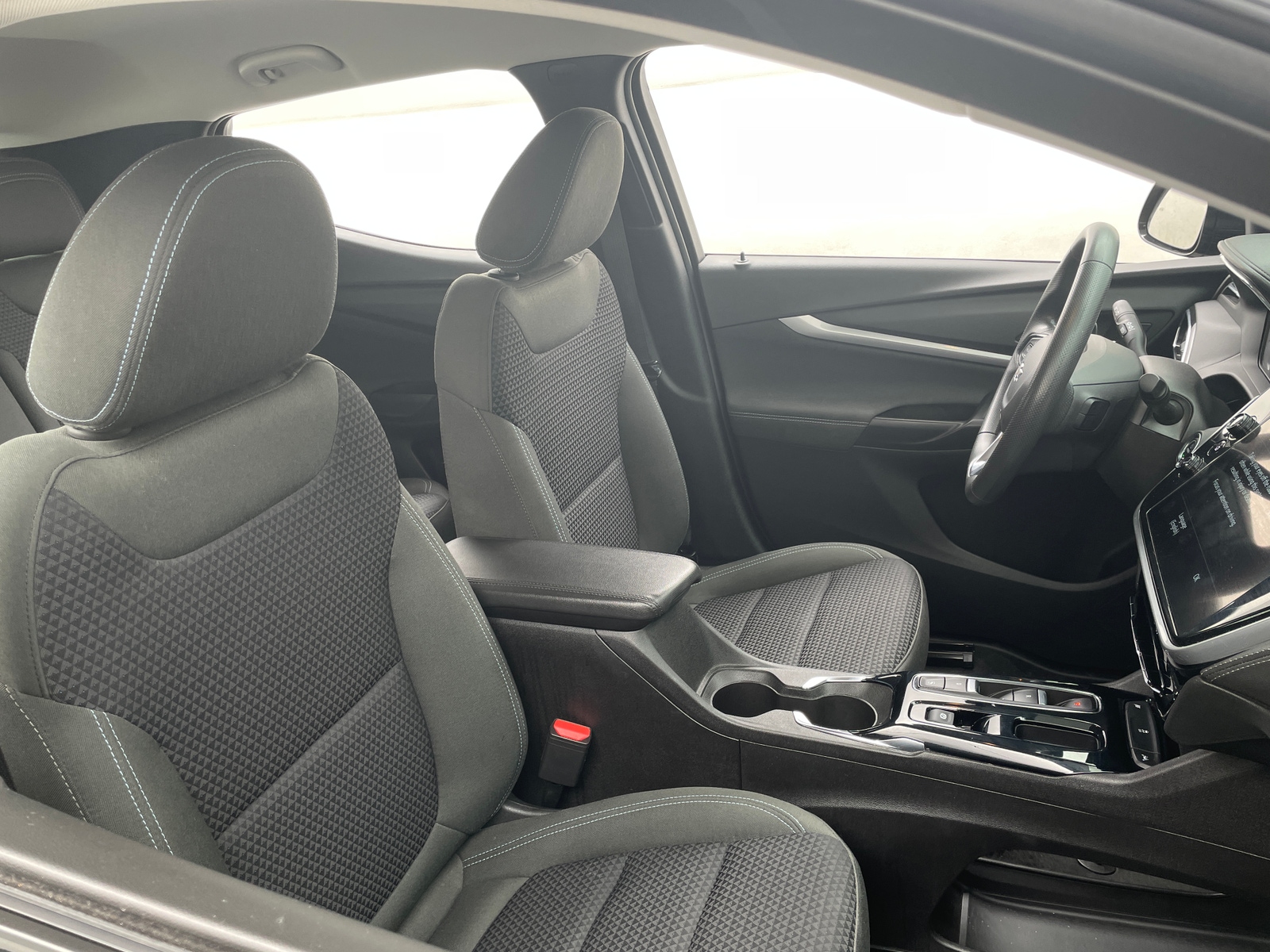 Thumbnail: 2023 Chevrolet Bolt EUV - 2