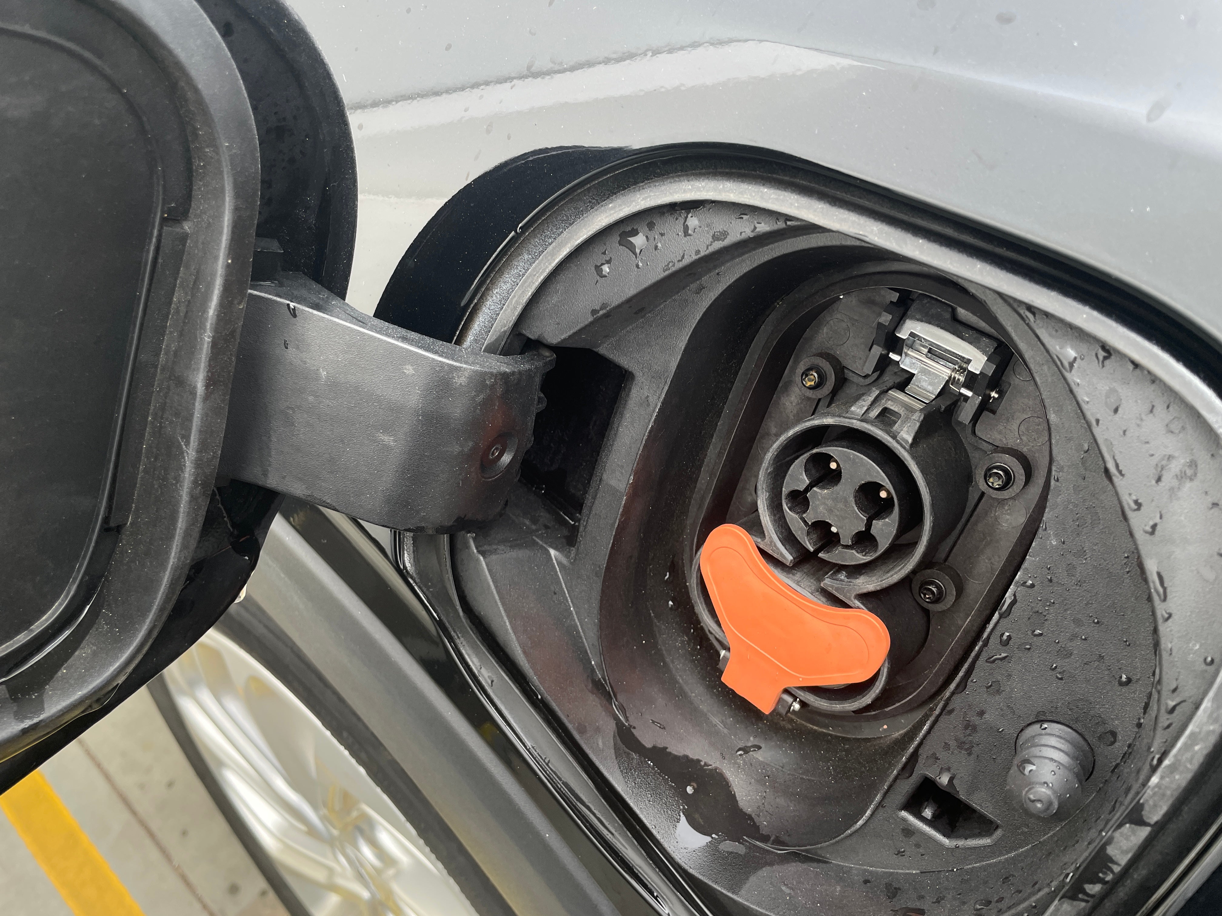 Used 2023 Chevrolet Bolt EUV LT with VIN 1G1FY6S07P4152551 for sale in Oak Creek, WI