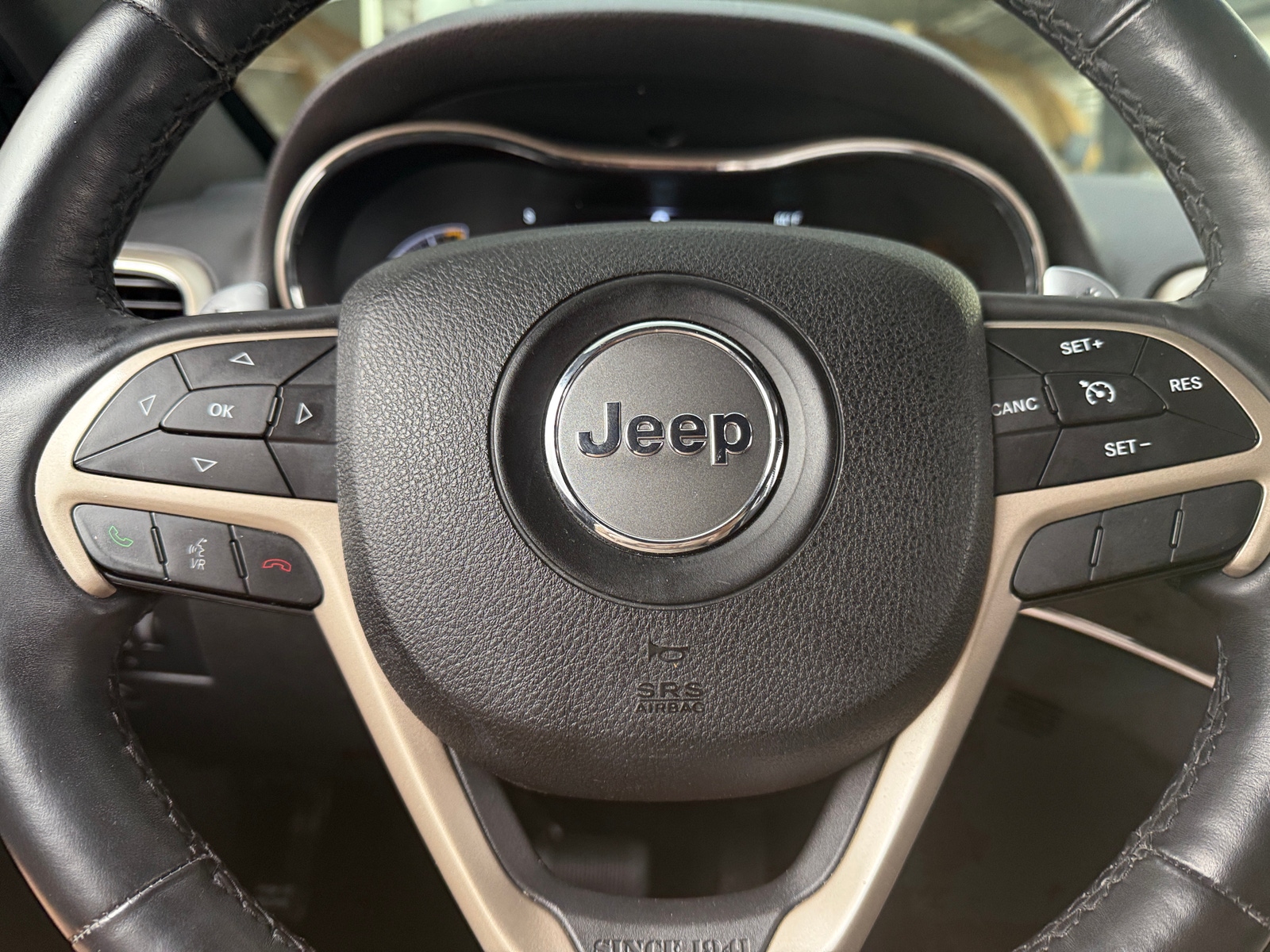 Thumbnail: 2014 Jeep Grand Cherokee - 4