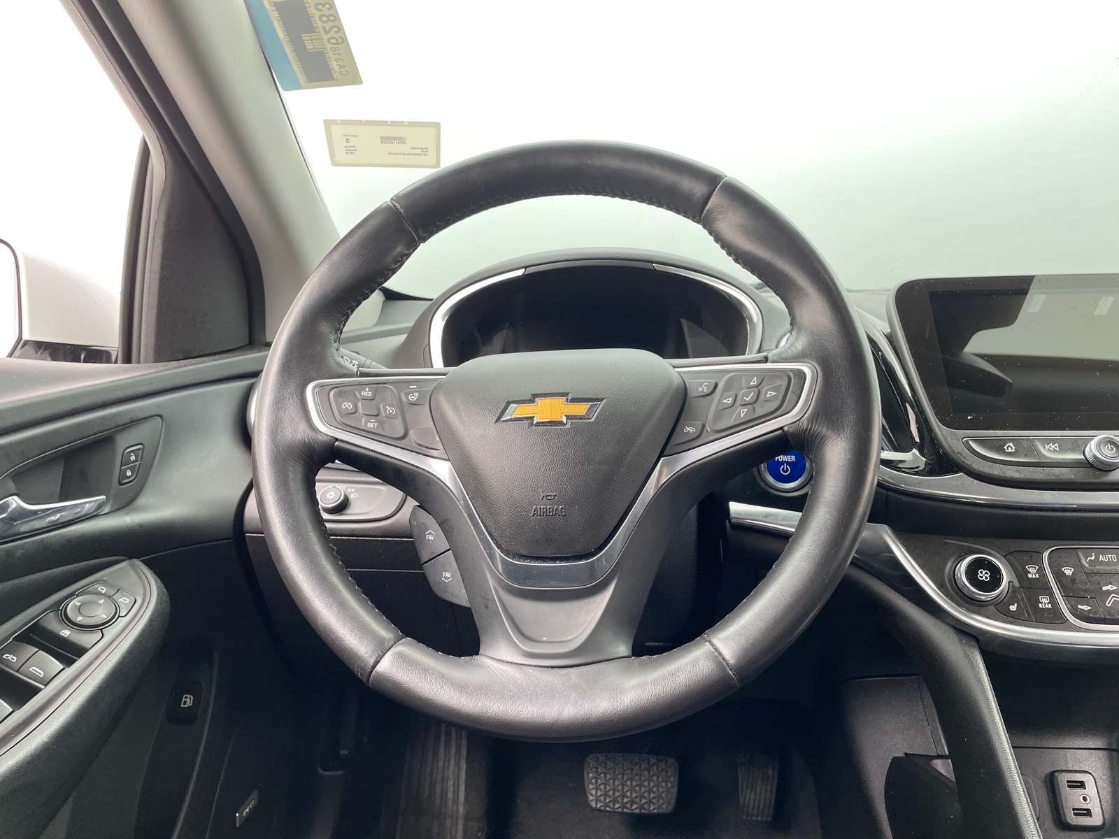 Thumbnail: 2018 Chevrolet Volt - 4