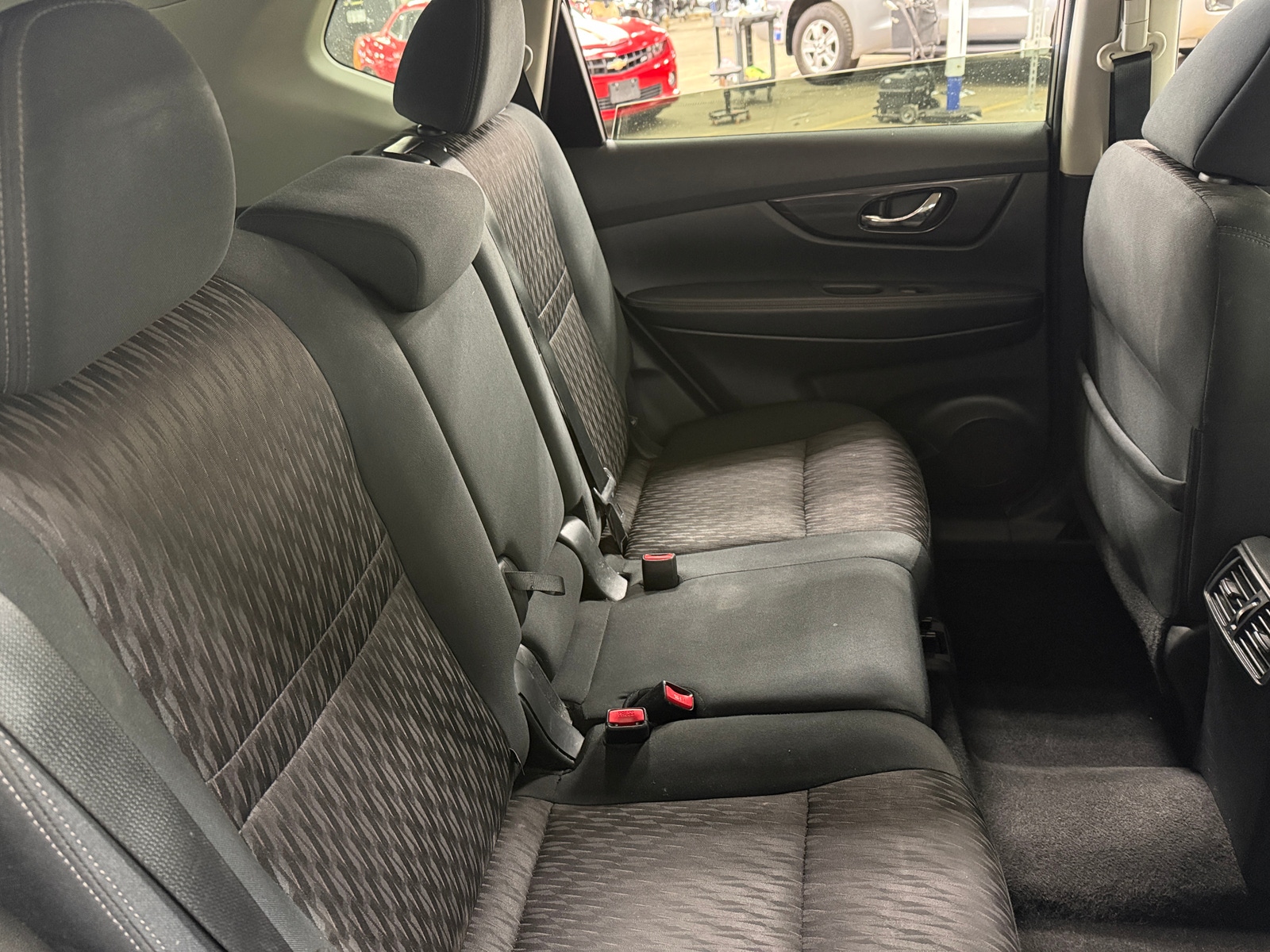 Thumbnail: 2017 Nissan Rogue - 6