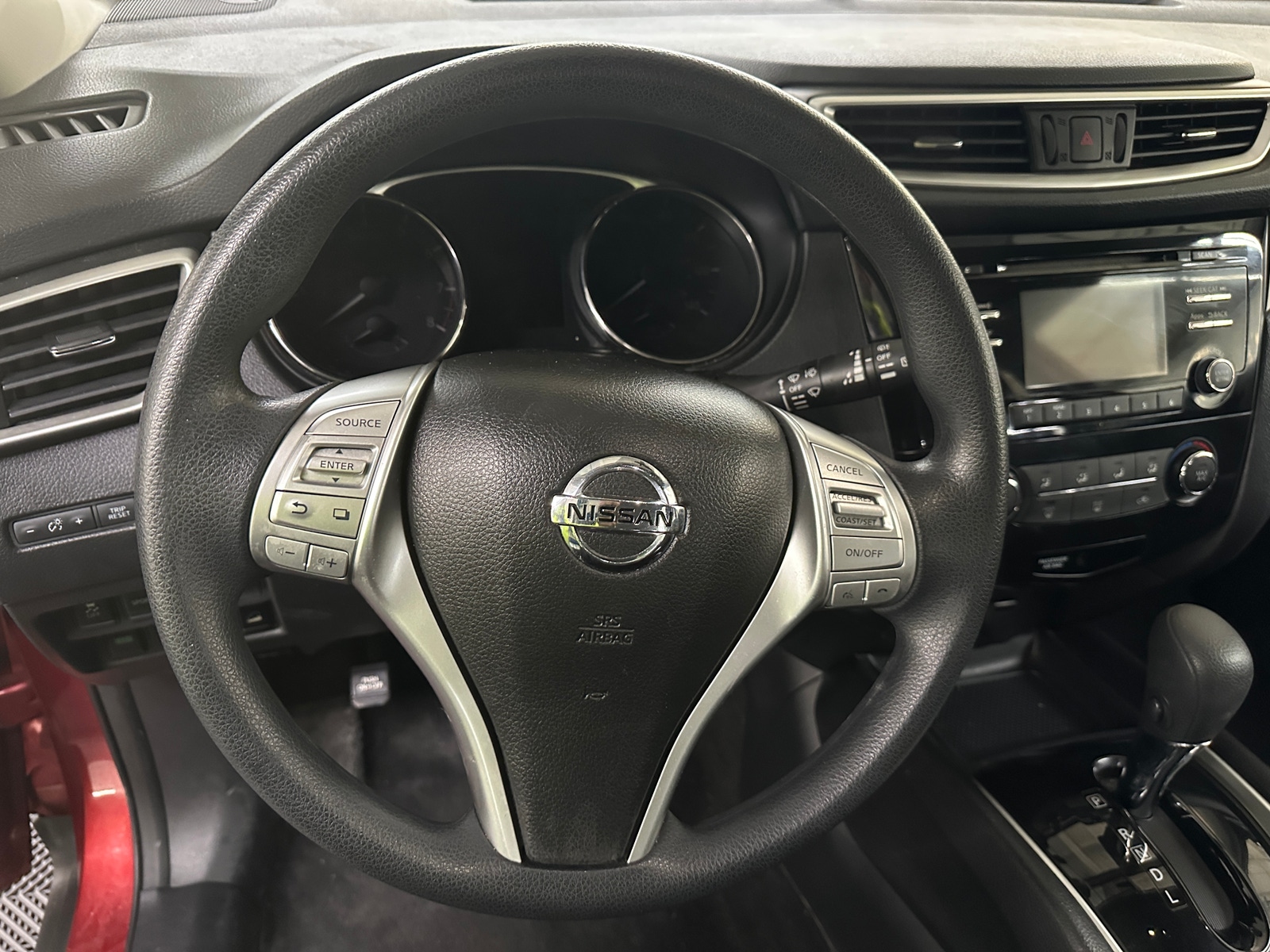 Thumbnail: 2016 Nissan Rogue - 5