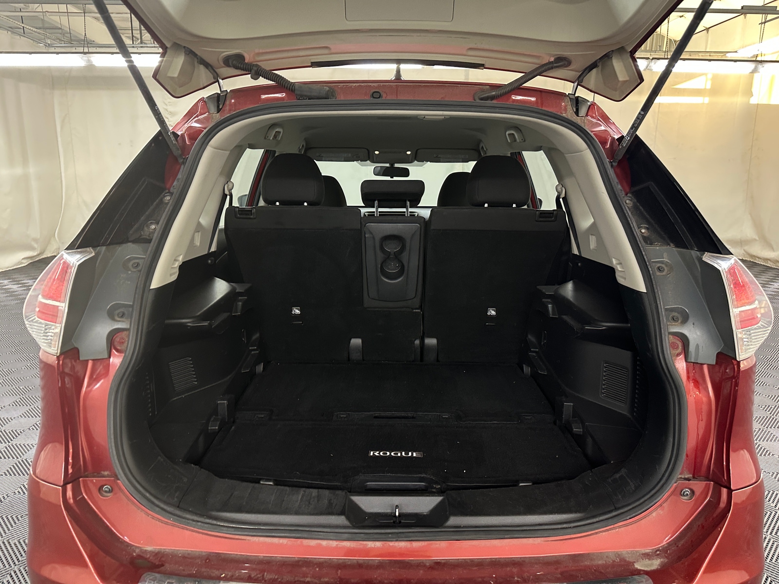 Thumbnail: 2016 Nissan Rogue - 7