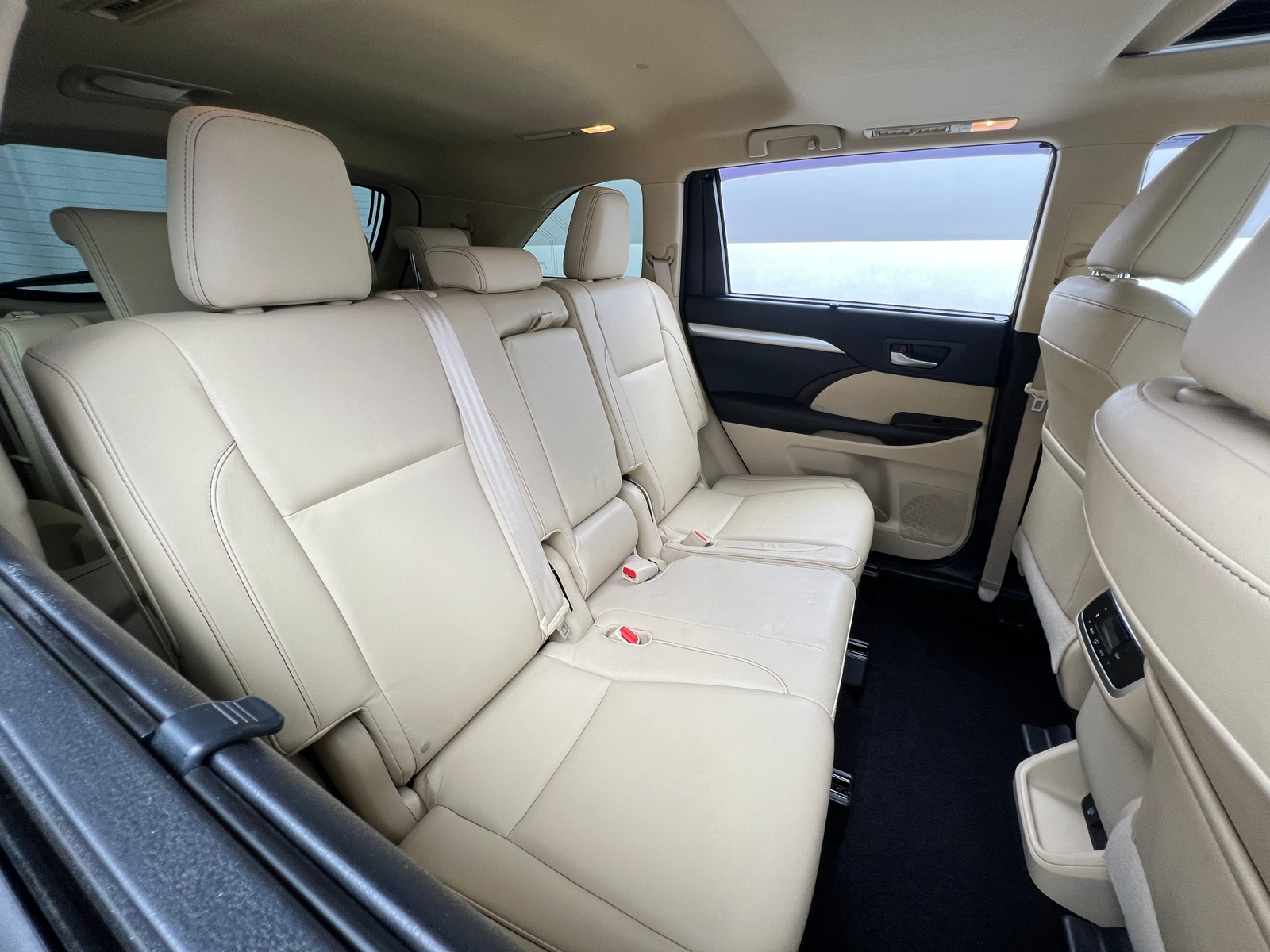 Thumbnail: 2015 Toyota Highlander - 5