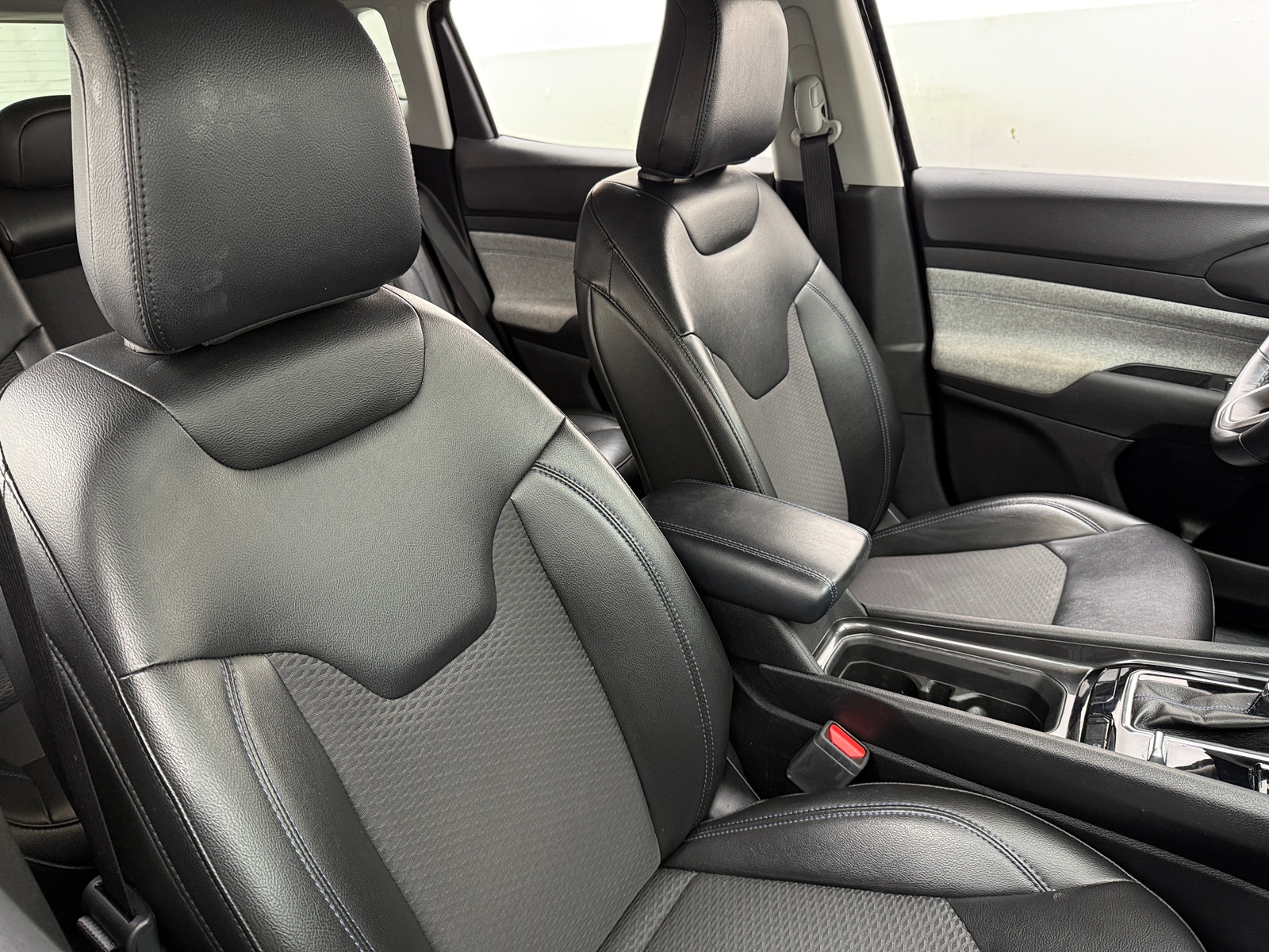 Thumbnail: 2022 Jeep Compass - 2