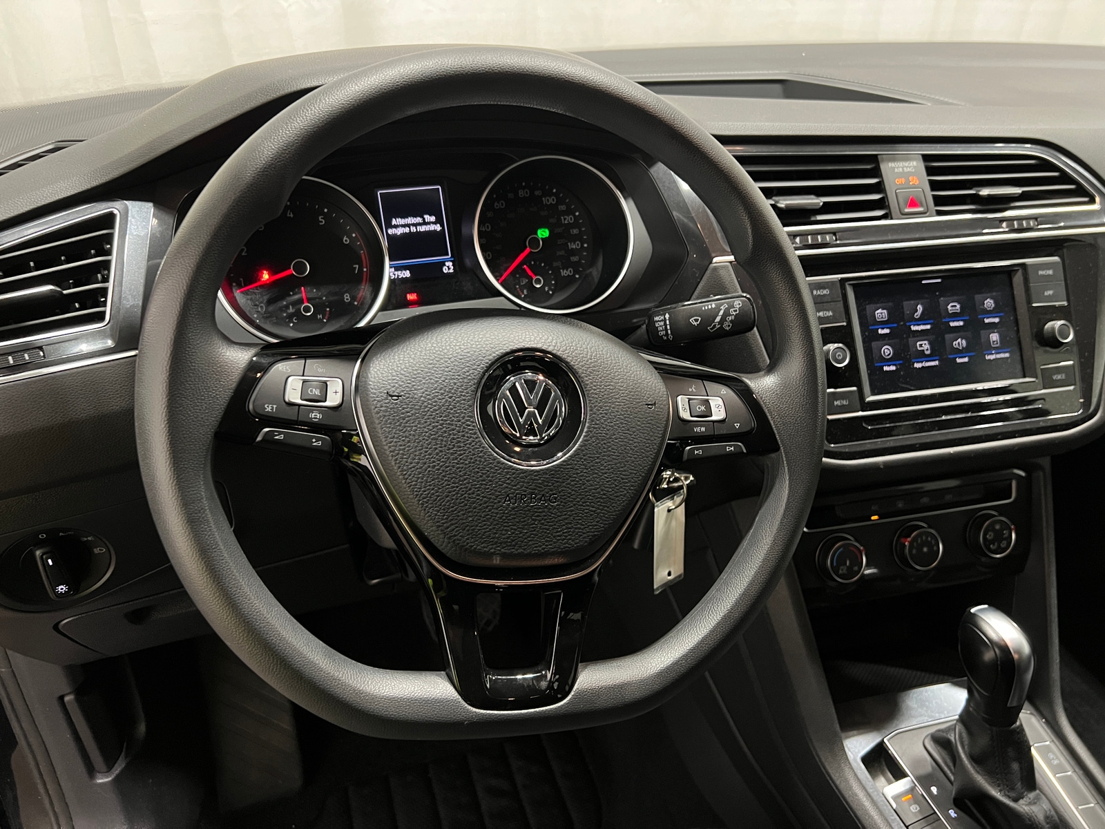 Thumbnail: 2021 Volkswagen Tiguan - 5