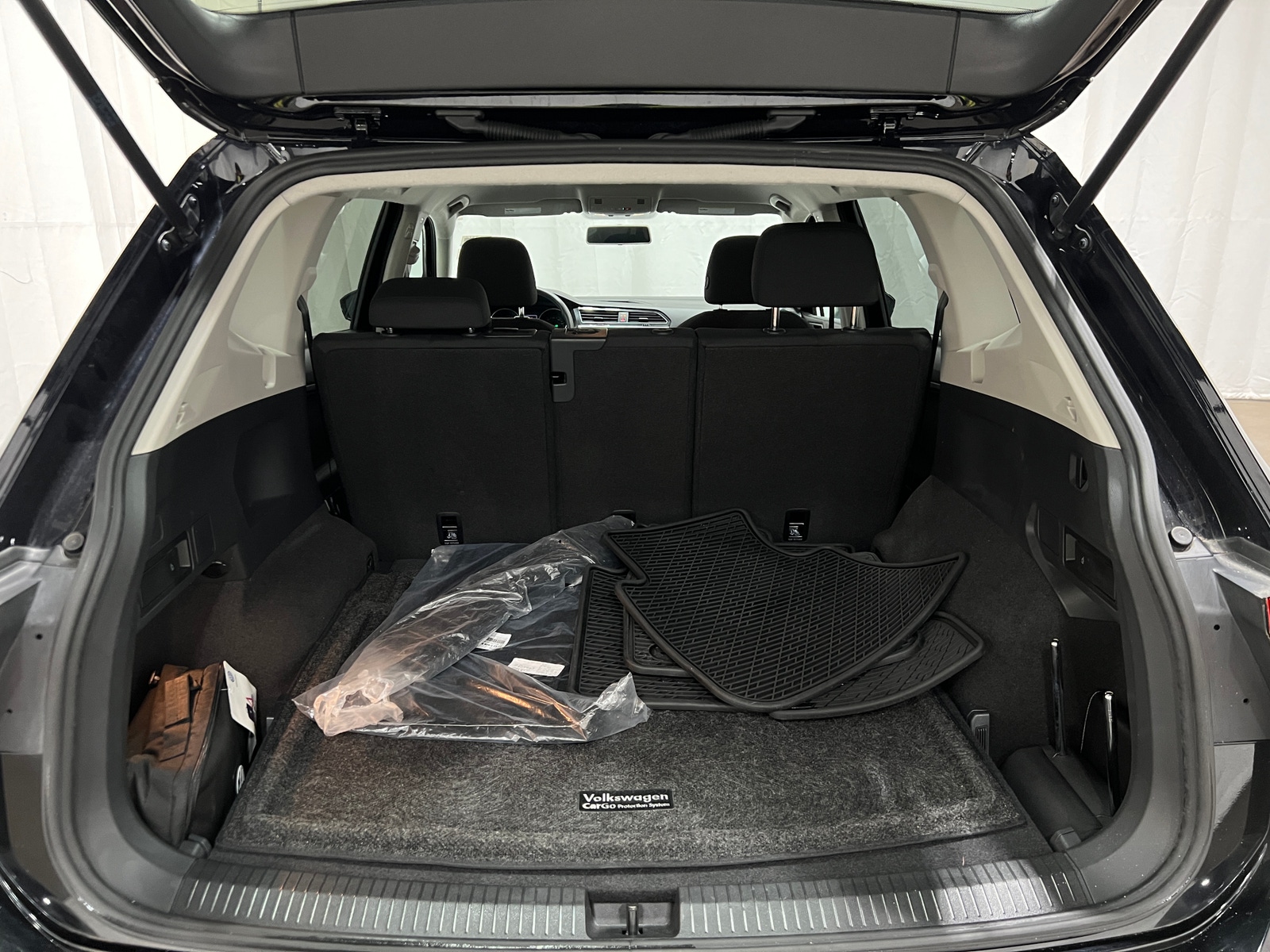 Thumbnail: 2021 Volkswagen Tiguan - 7