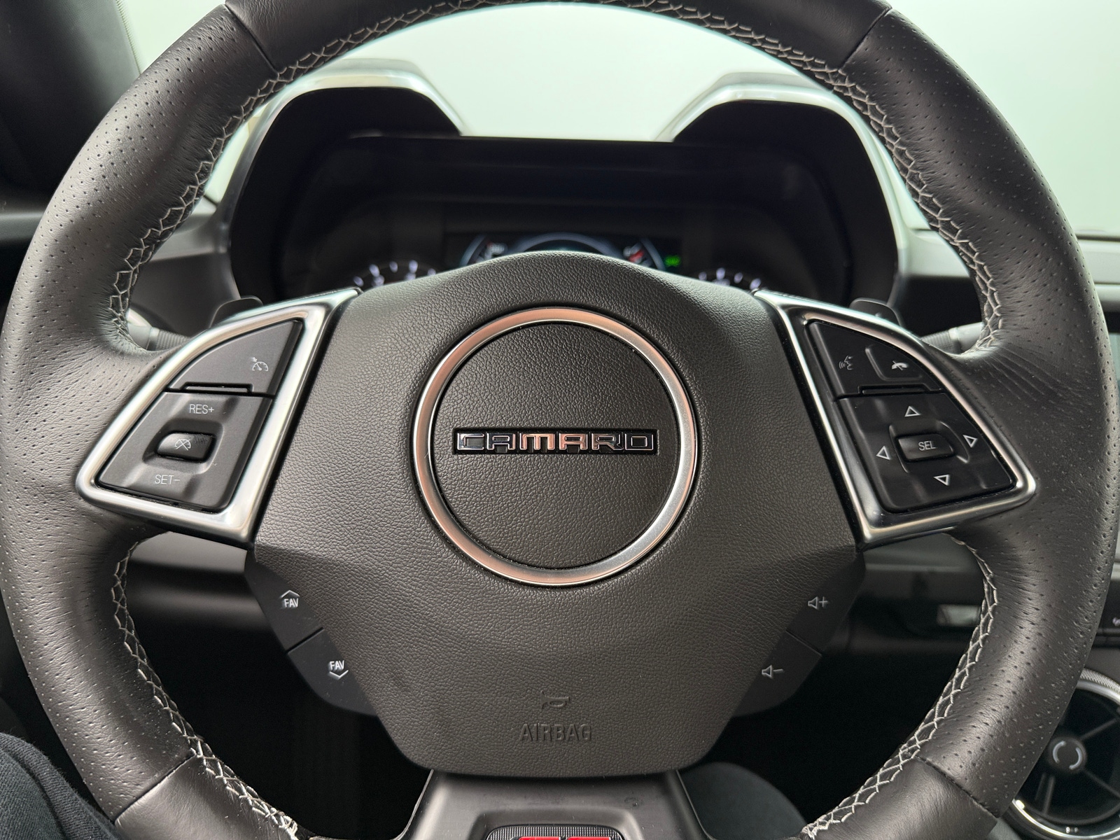 Thumbnail: 2018 Chevrolet Camaro - 4