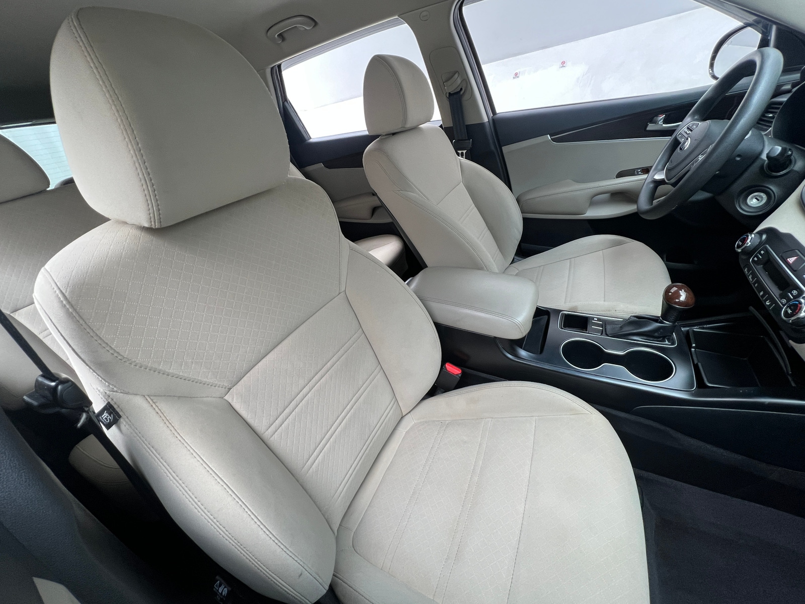 Thumbnail: 2019 Kia Sorento - 2