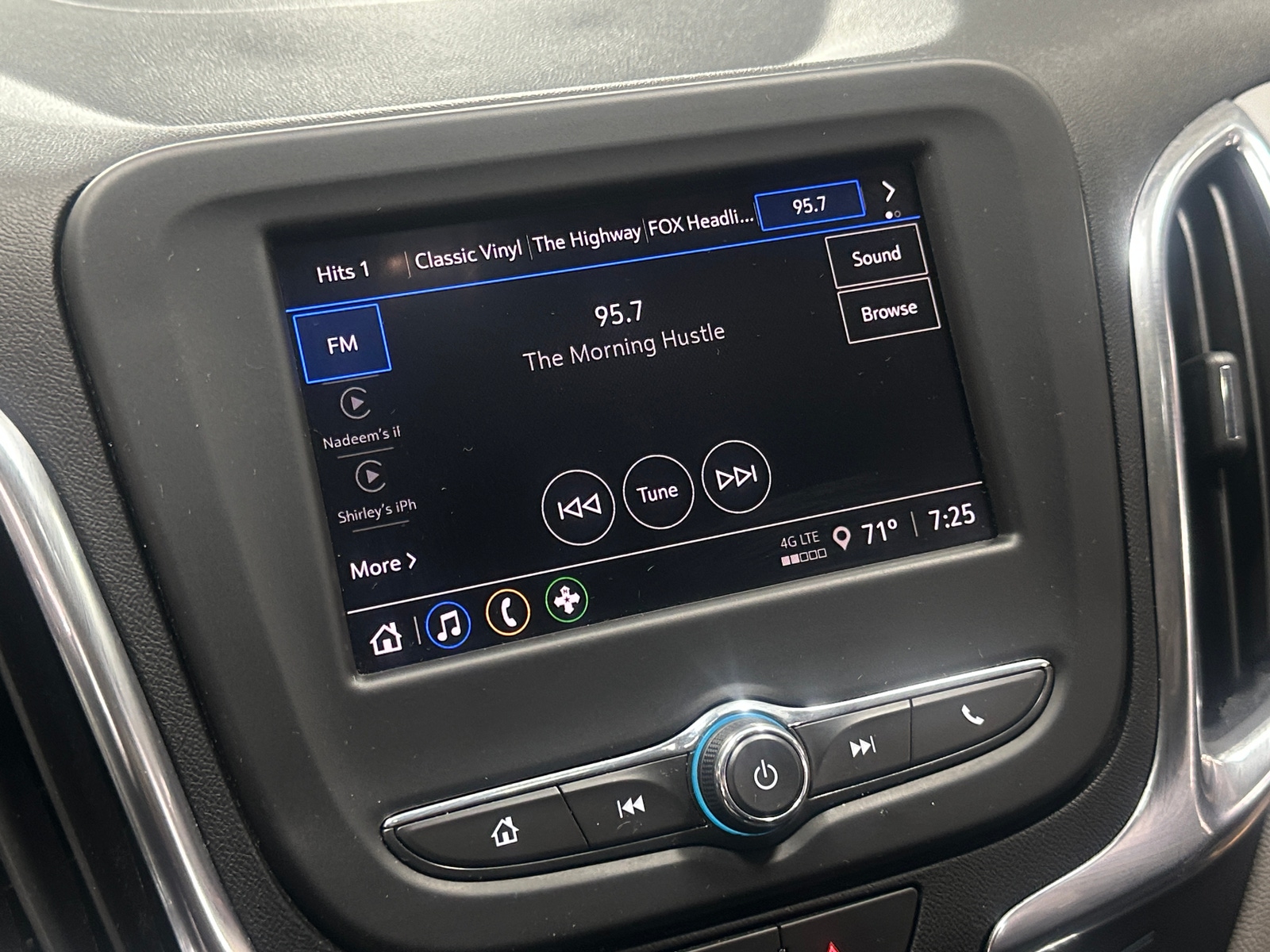 Thumbnail: 2024 Chevrolet Equinox - 4