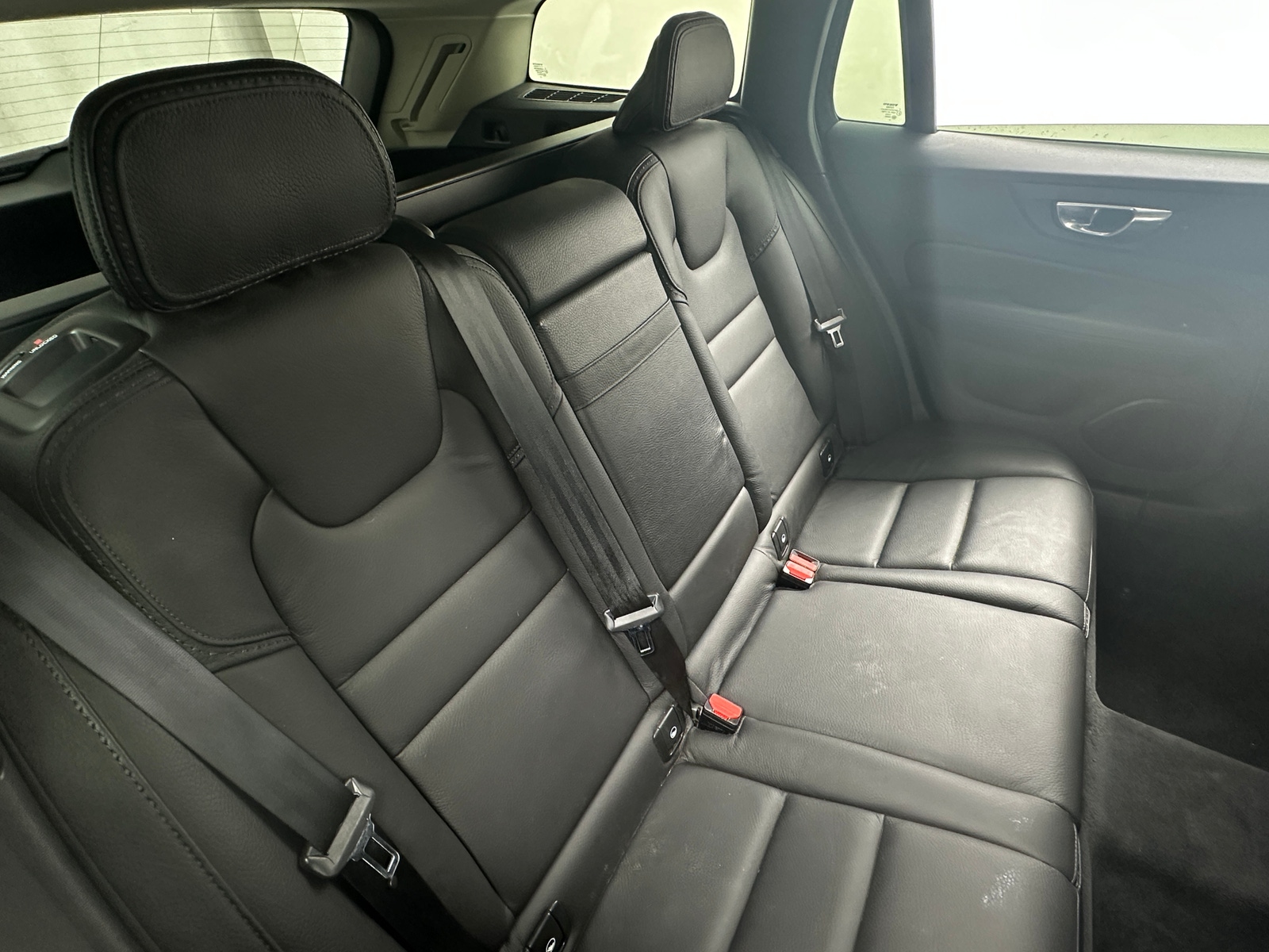Thumbnail: 2020 Volvo V60 - 6