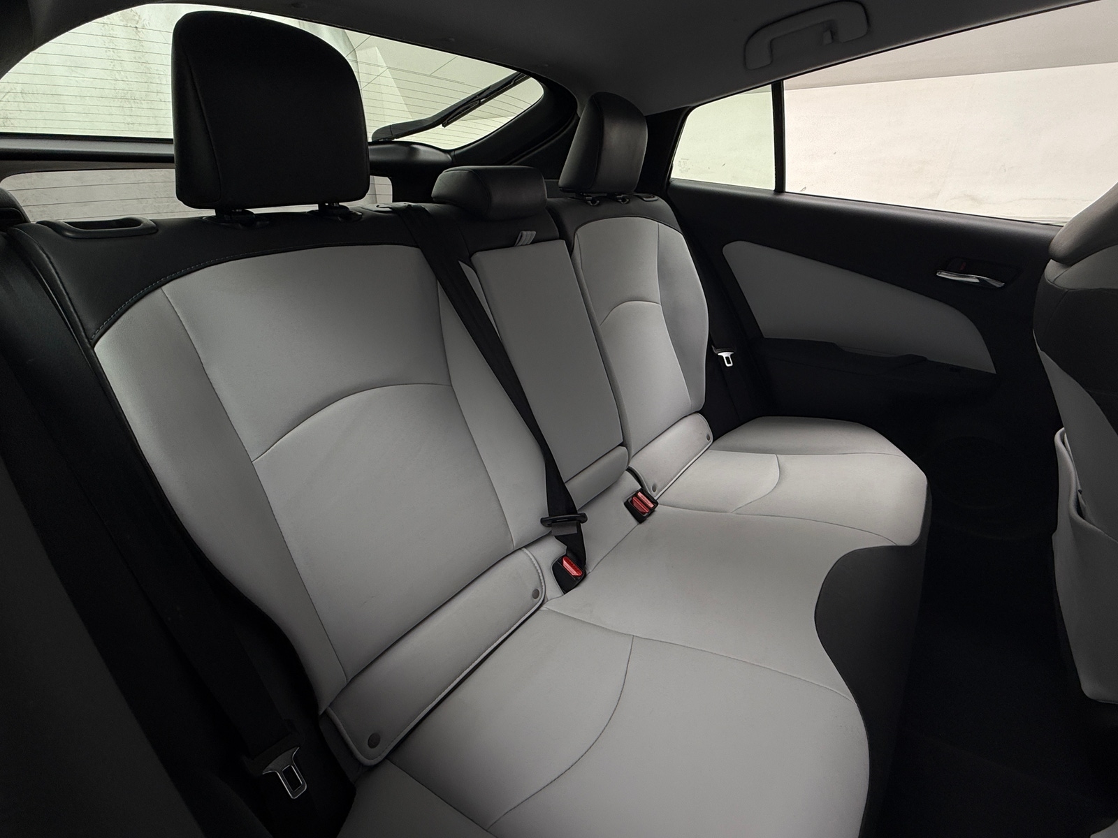 Thumbnail: 2020 Toyota Prius - 5
