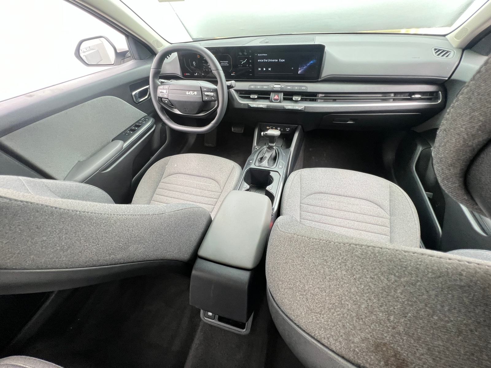 Thumbnail: 2025 Kia K4 - 3