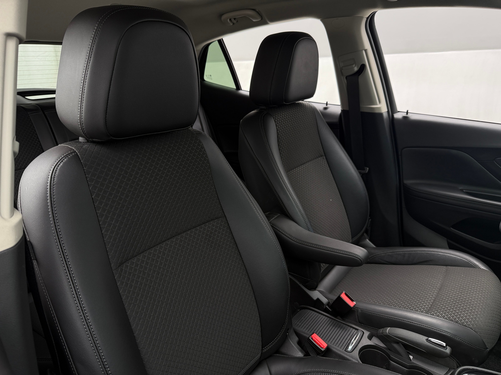 Thumbnail: 2017 Buick Encore - 2
