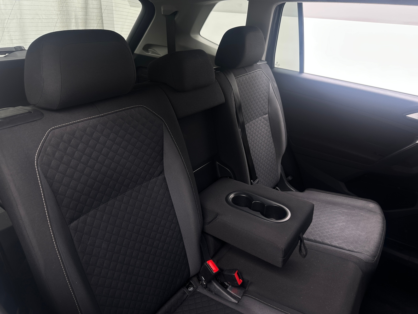 Thumbnail: 2021 Volkswagen Tiguan - 6