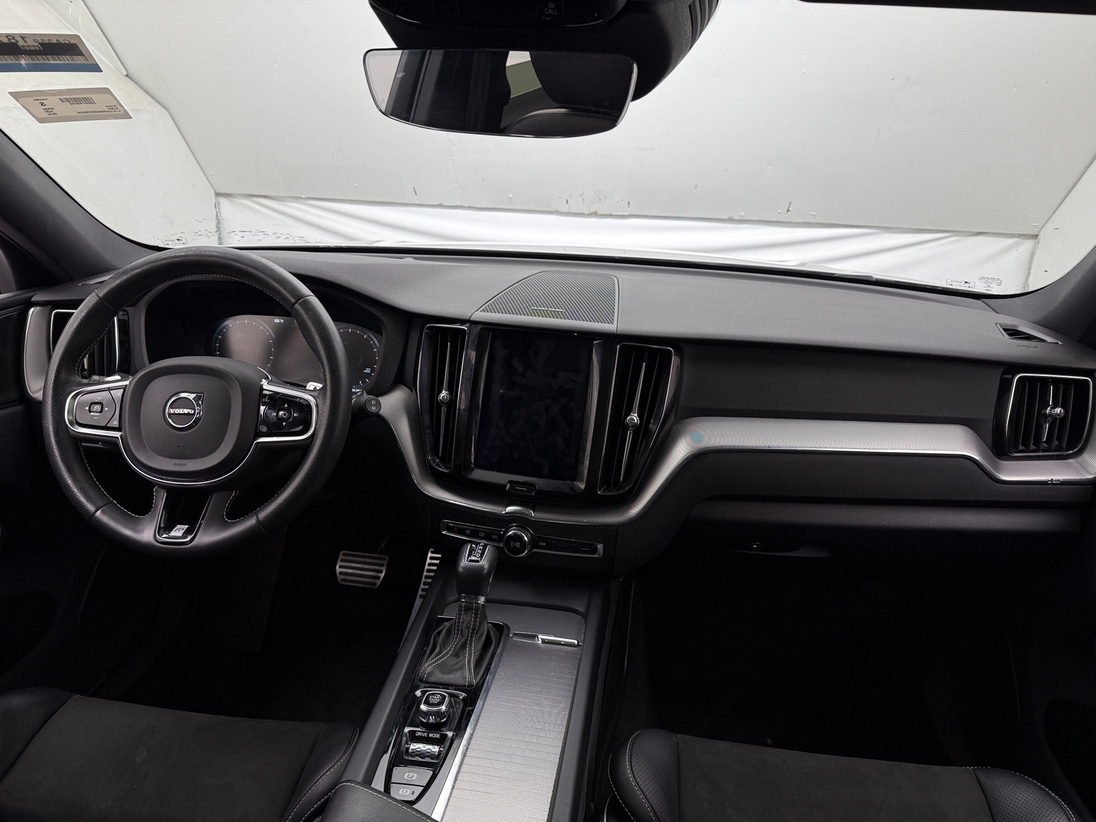 Thumbnail: 2019 Volvo XC60 - 2