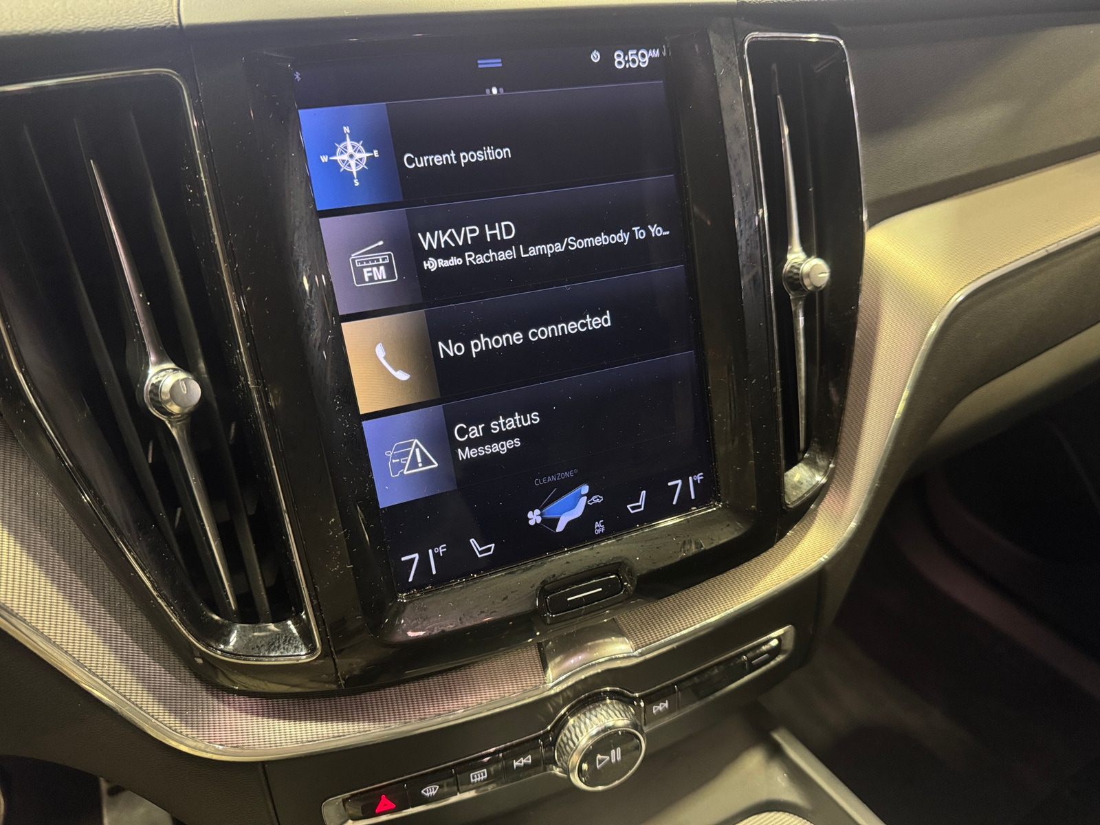 Thumbnail: 2019 Volvo XC60 - 3