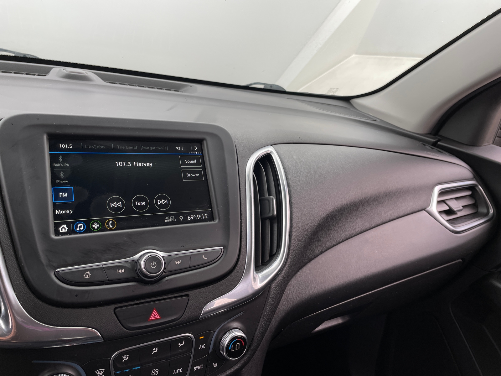 Thumbnail: 2019 Chevrolet Equinox - 4