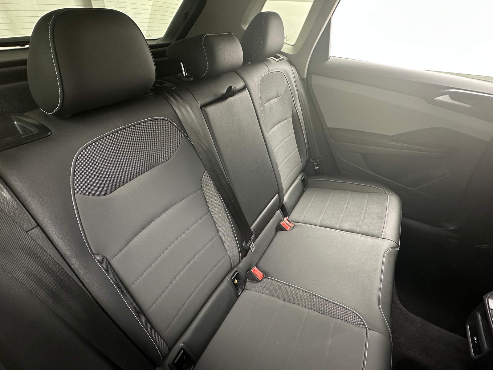 Thumbnail: 2022 Volkswagen Taos - 5