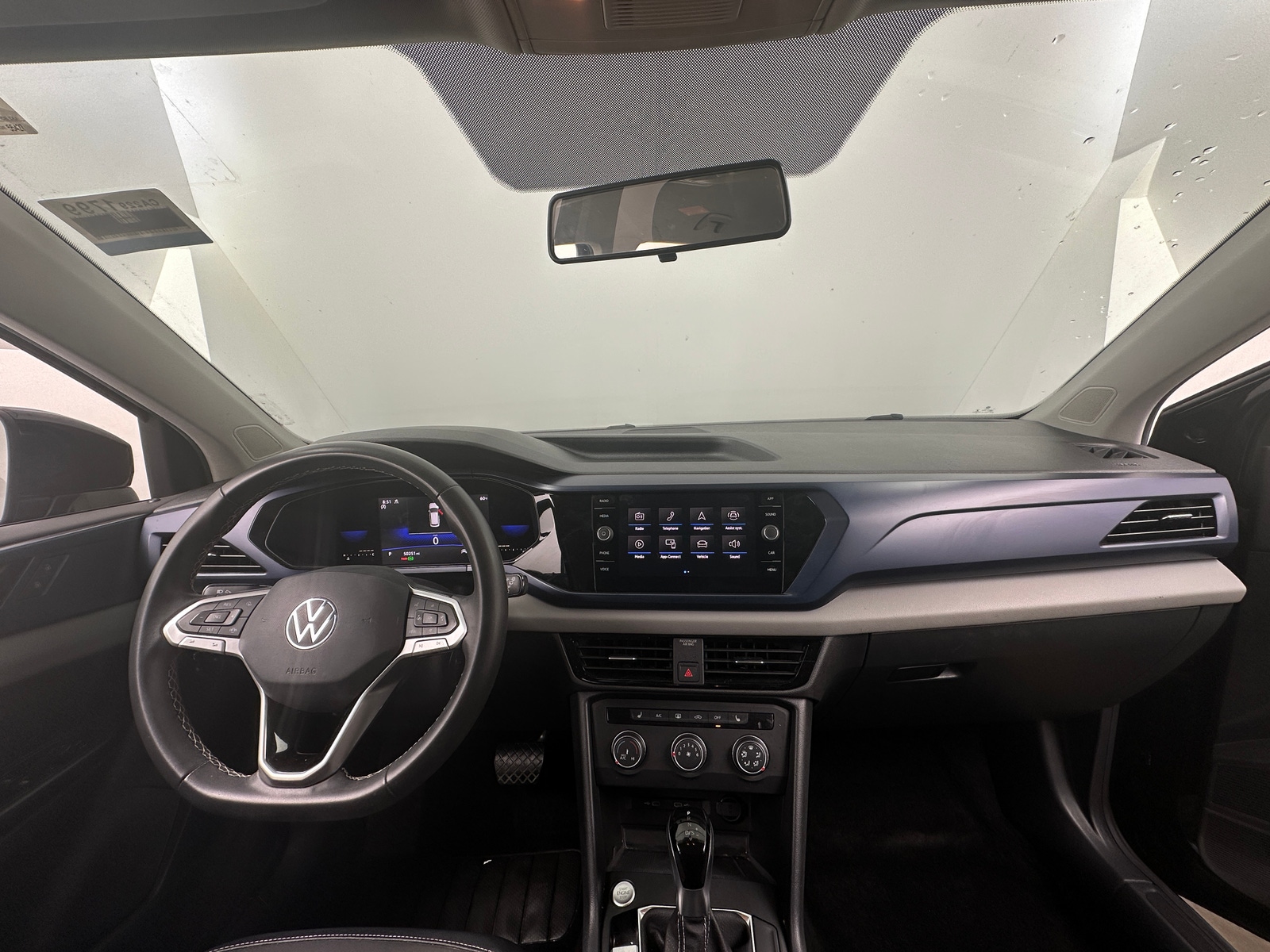 Thumbnail: 2022 Volkswagen Taos - 2