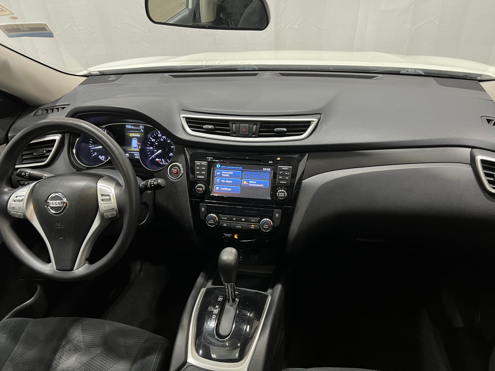 Thumbnail: 2016 Nissan Rogue - 3