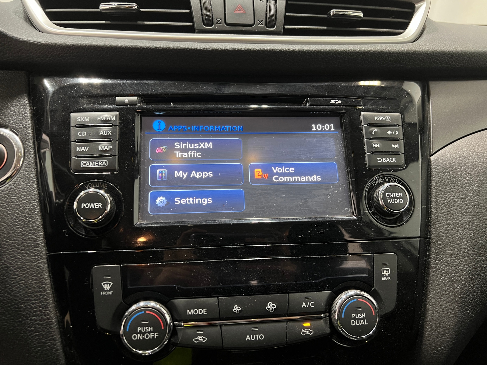 Thumbnail: 2016 Nissan Rogue - 4