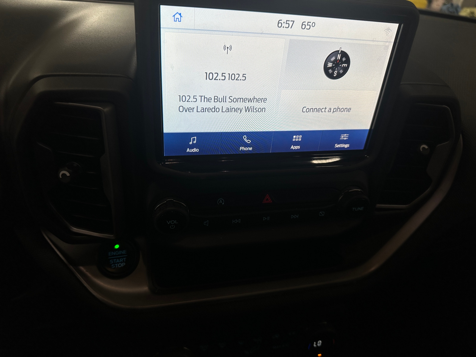 Thumbnail: 2021 Ford Bronco Sport - 4