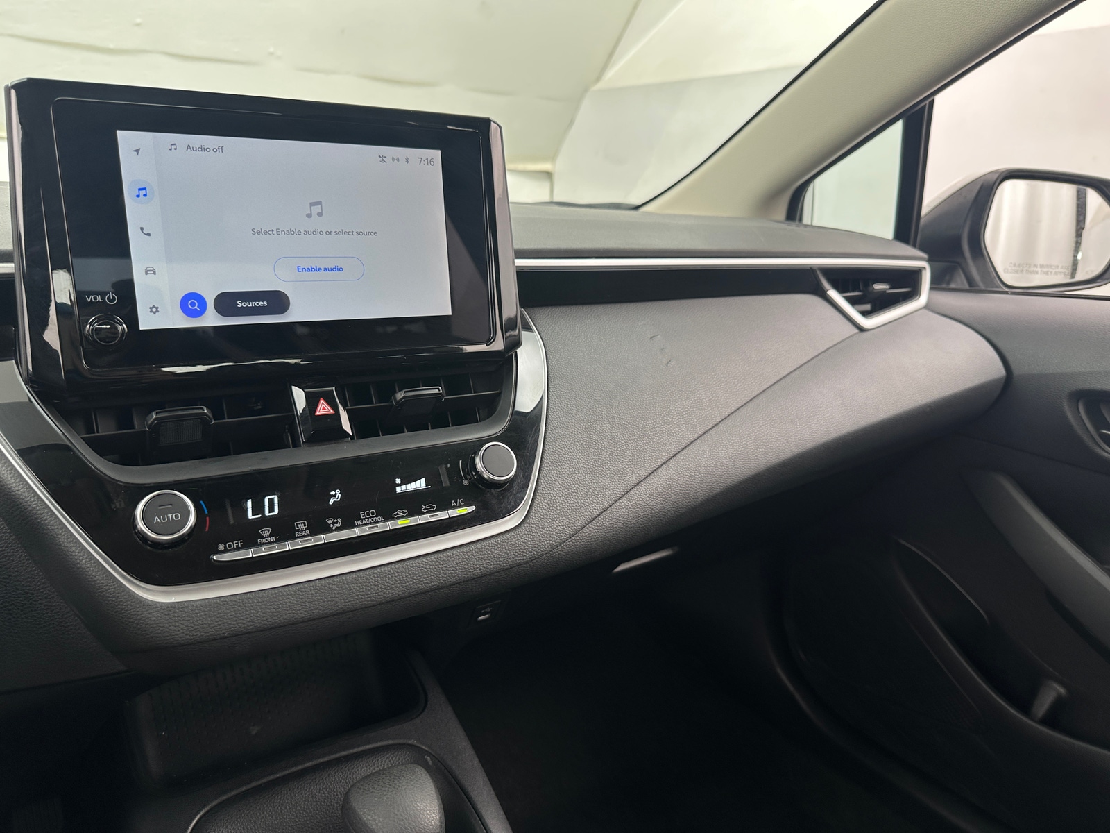 Thumbnail: 2024 Toyota Corolla - 4