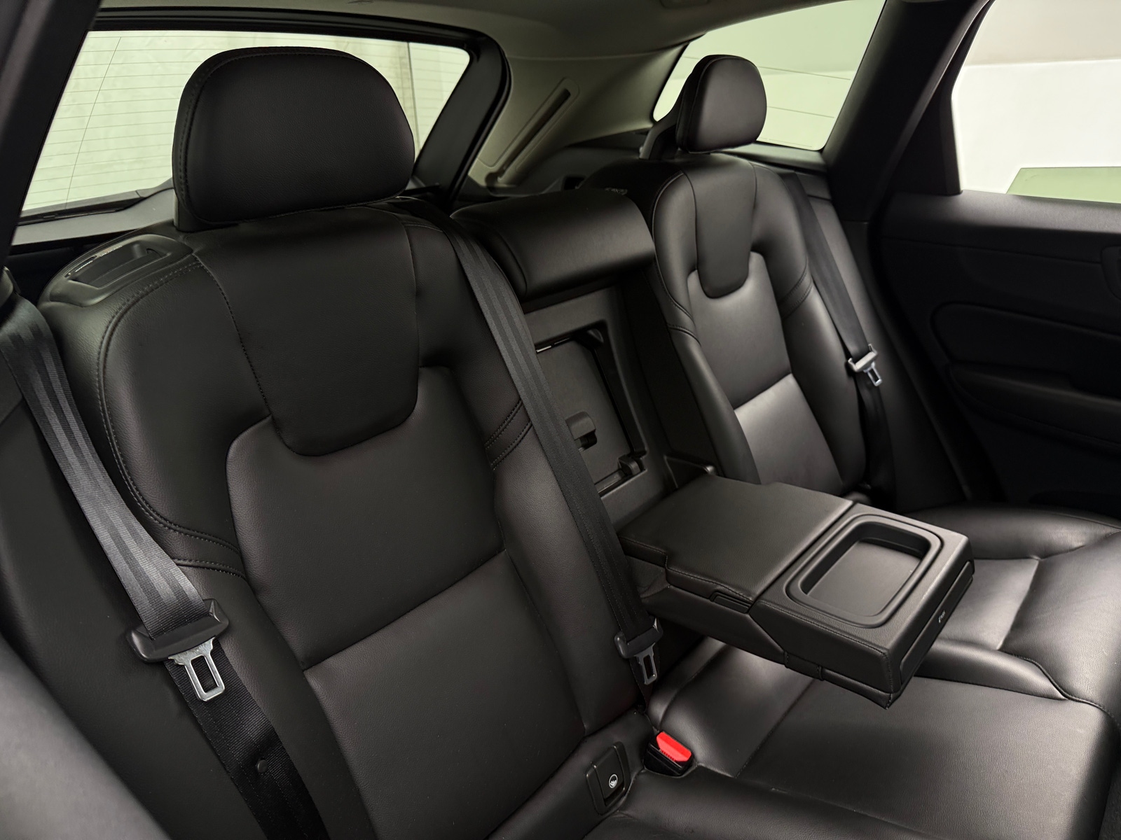 Thumbnail: 2019 Volvo XC60 - 5