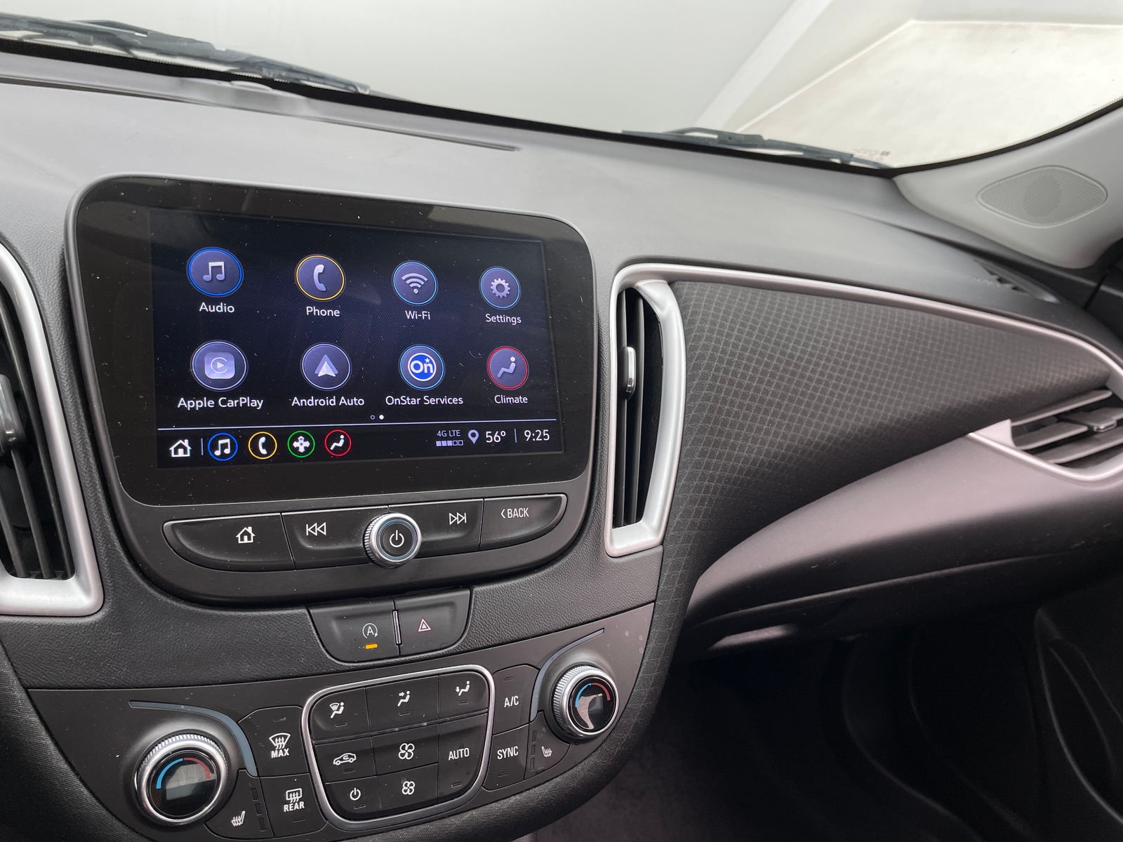 Thumbnail: 2024 Chevrolet Malibu - 4