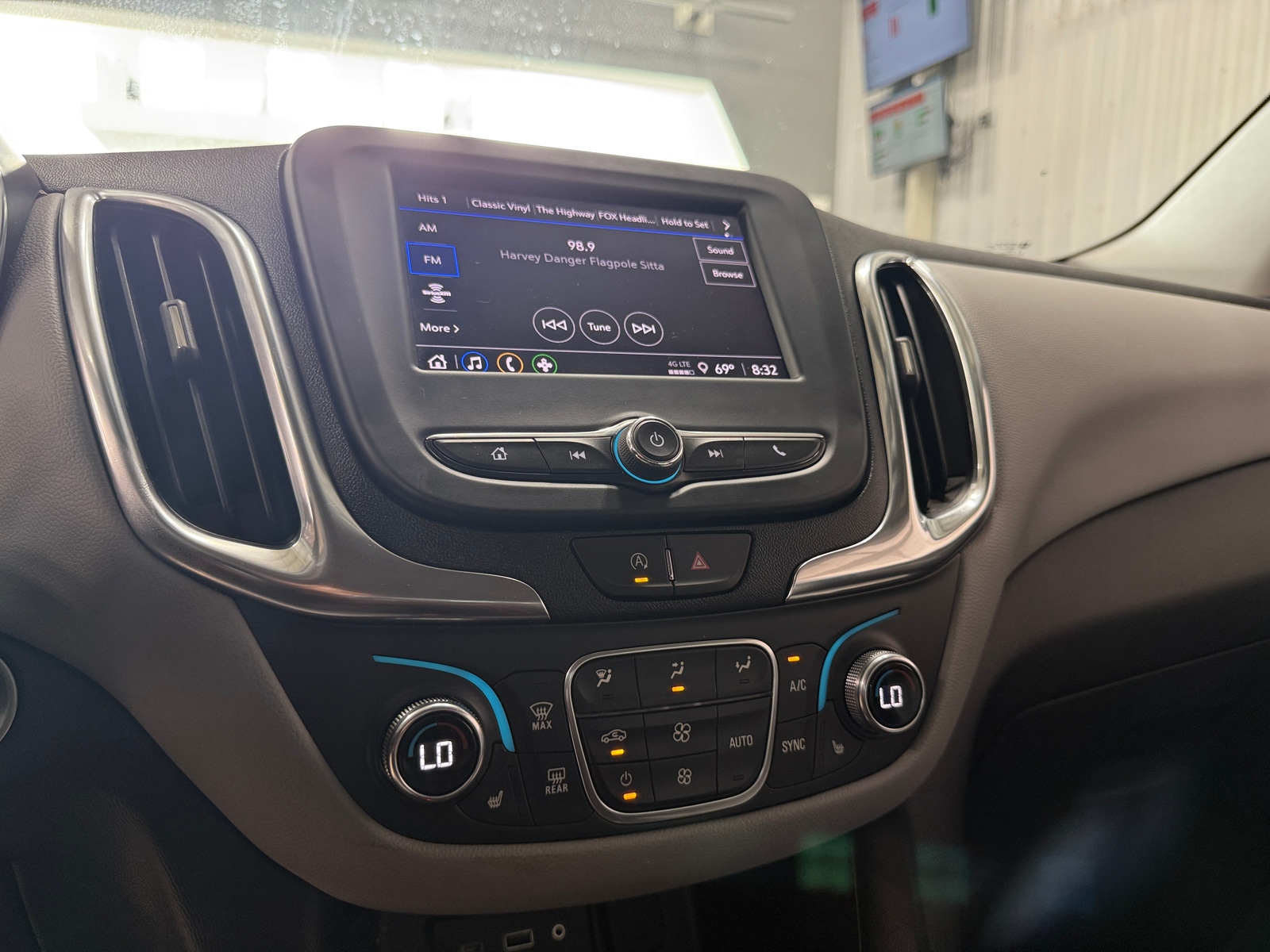Thumbnail: 2024 Chevrolet Equinox - 4