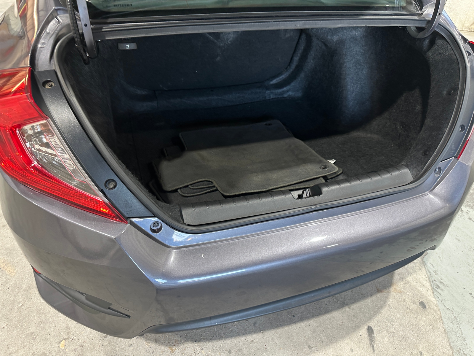 Thumbnail: 2018 Honda Civic - 7