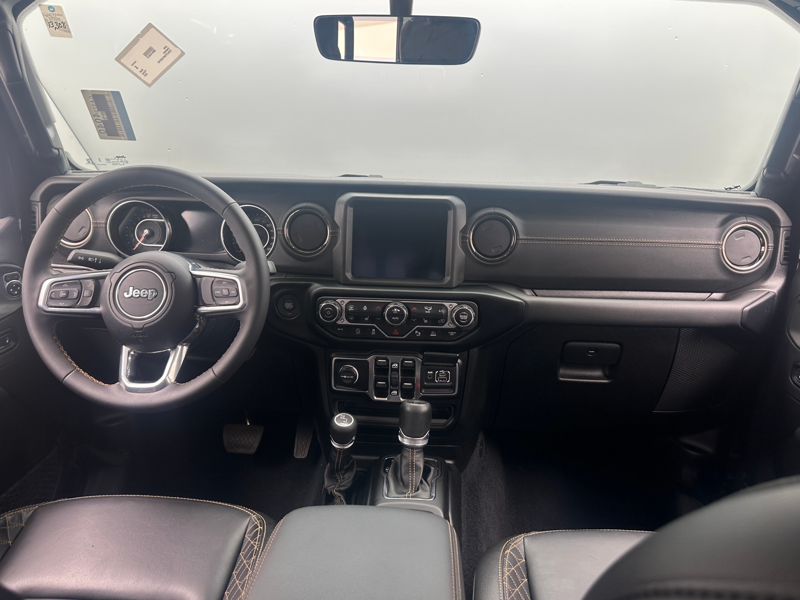 Thumbnail: 2023 Jeep Gladiator - 2