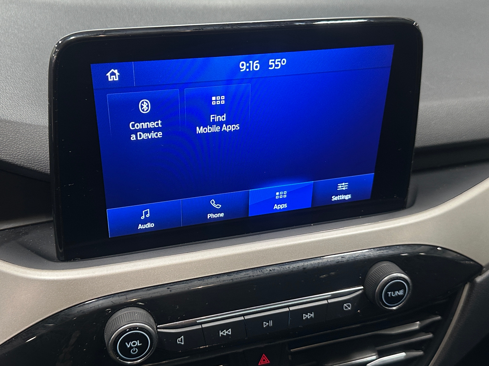 Thumbnail: 2021 Ford Escape - 3