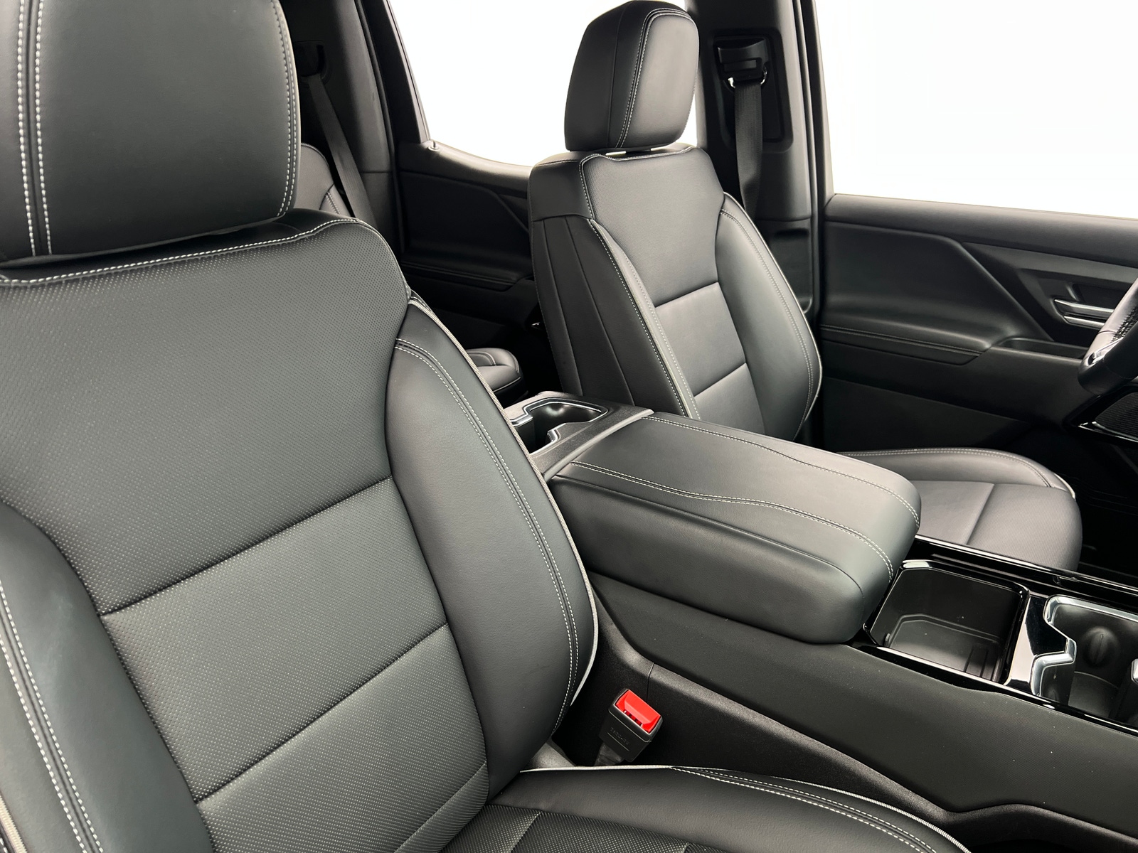 Thumbnail: 2025 Chevrolet Silverado EV - 2