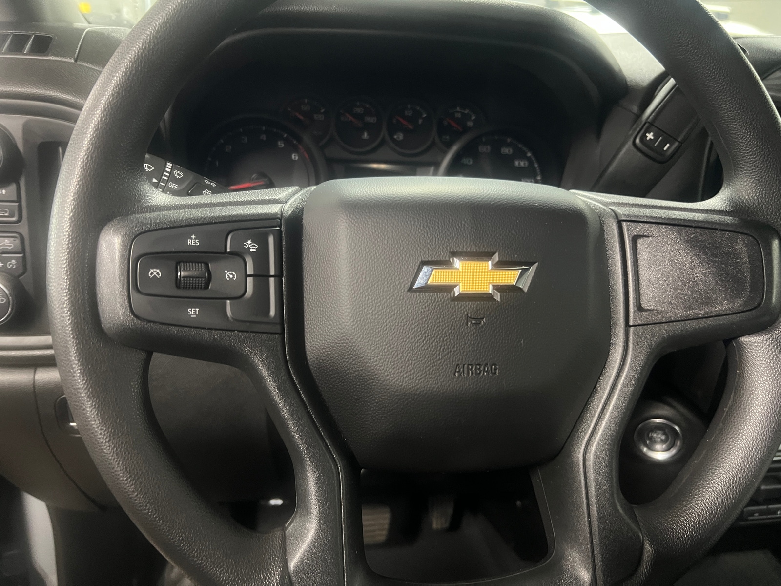 Thumbnail: 2024 Chevrolet Silverado 1500 - 4