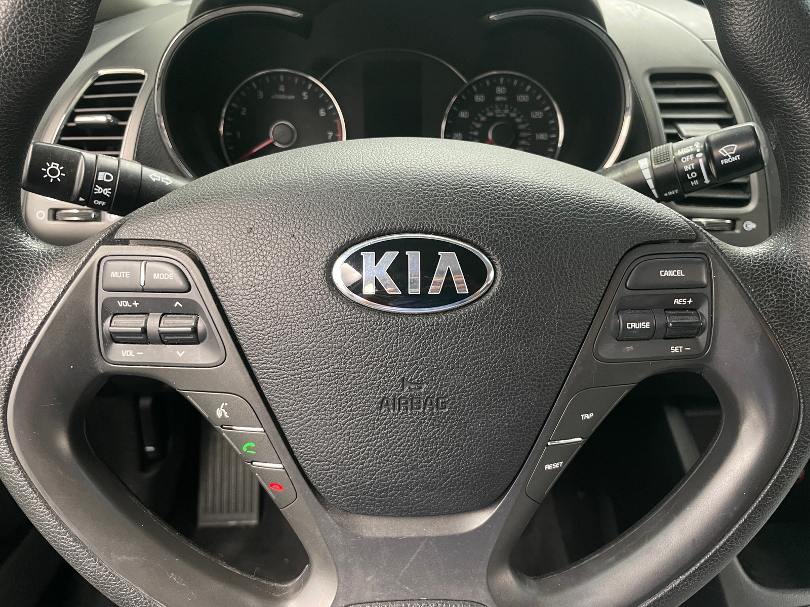 Thumbnail: 2018 Kia Forte - 5