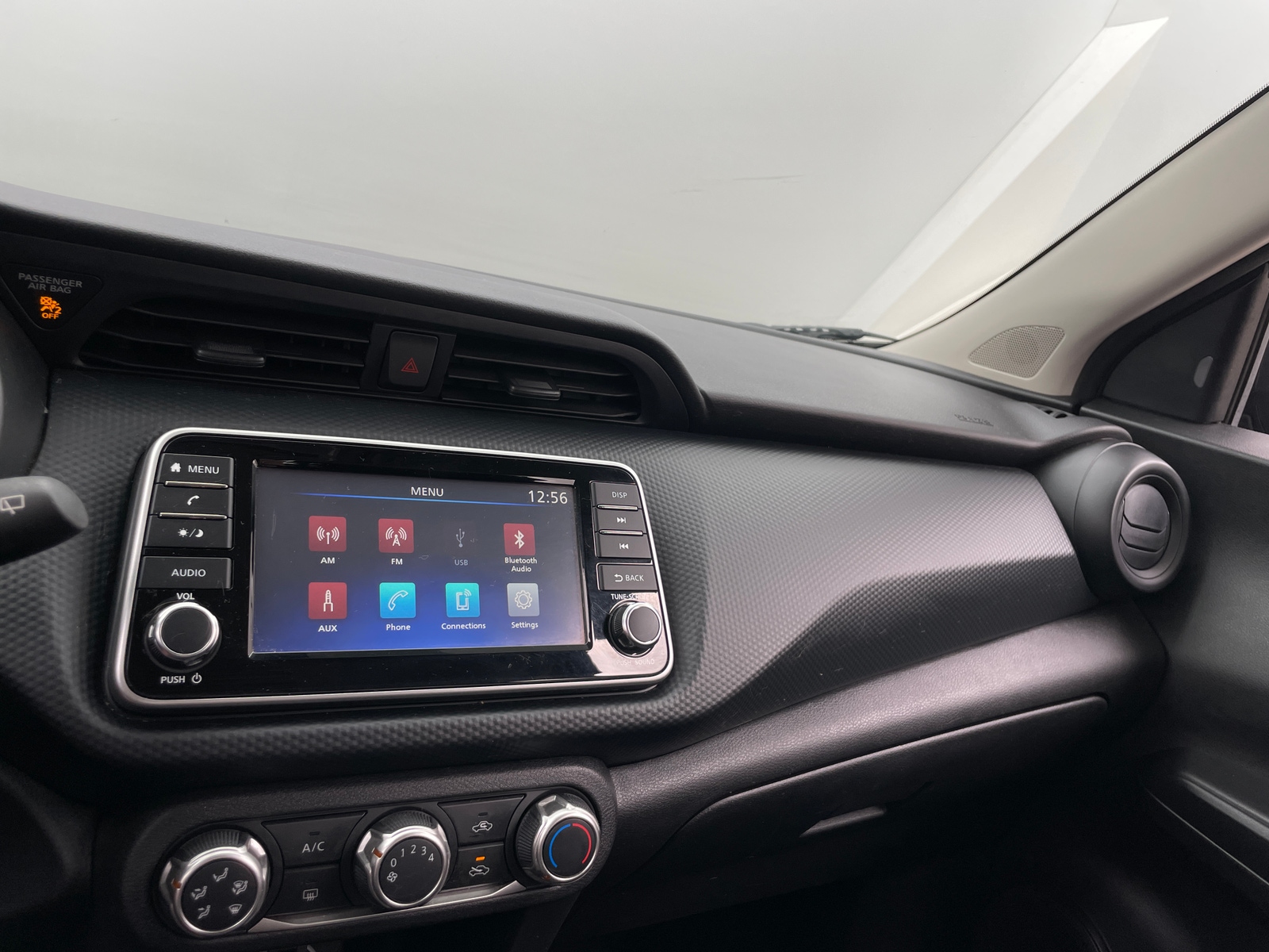 Thumbnail: 2021 Nissan Kicks - 4