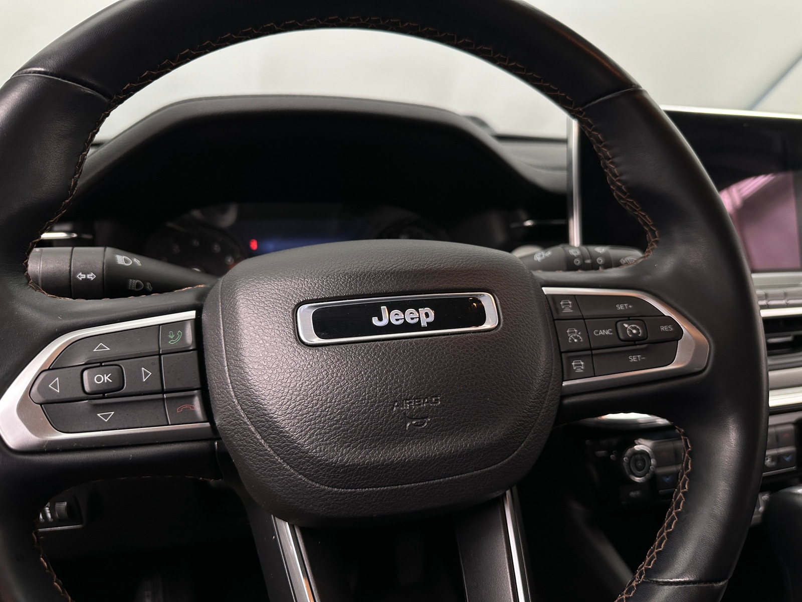 Thumbnail: 2022 Jeep Compass - 4