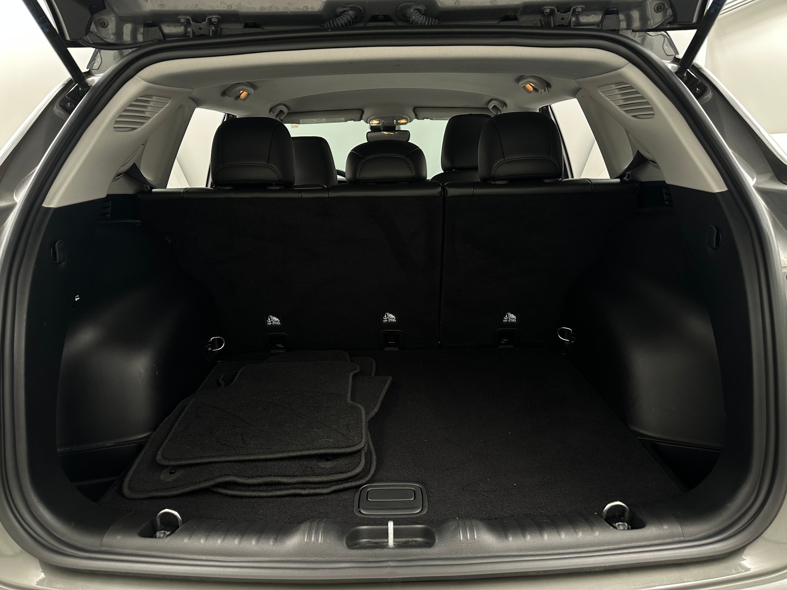 Thumbnail: 2022 Jeep Compass - 6