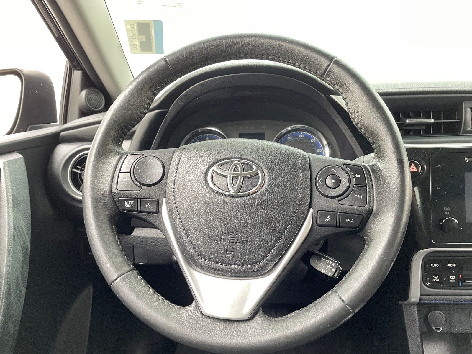 Thumbnail: 2018 Toyota Corolla - 5