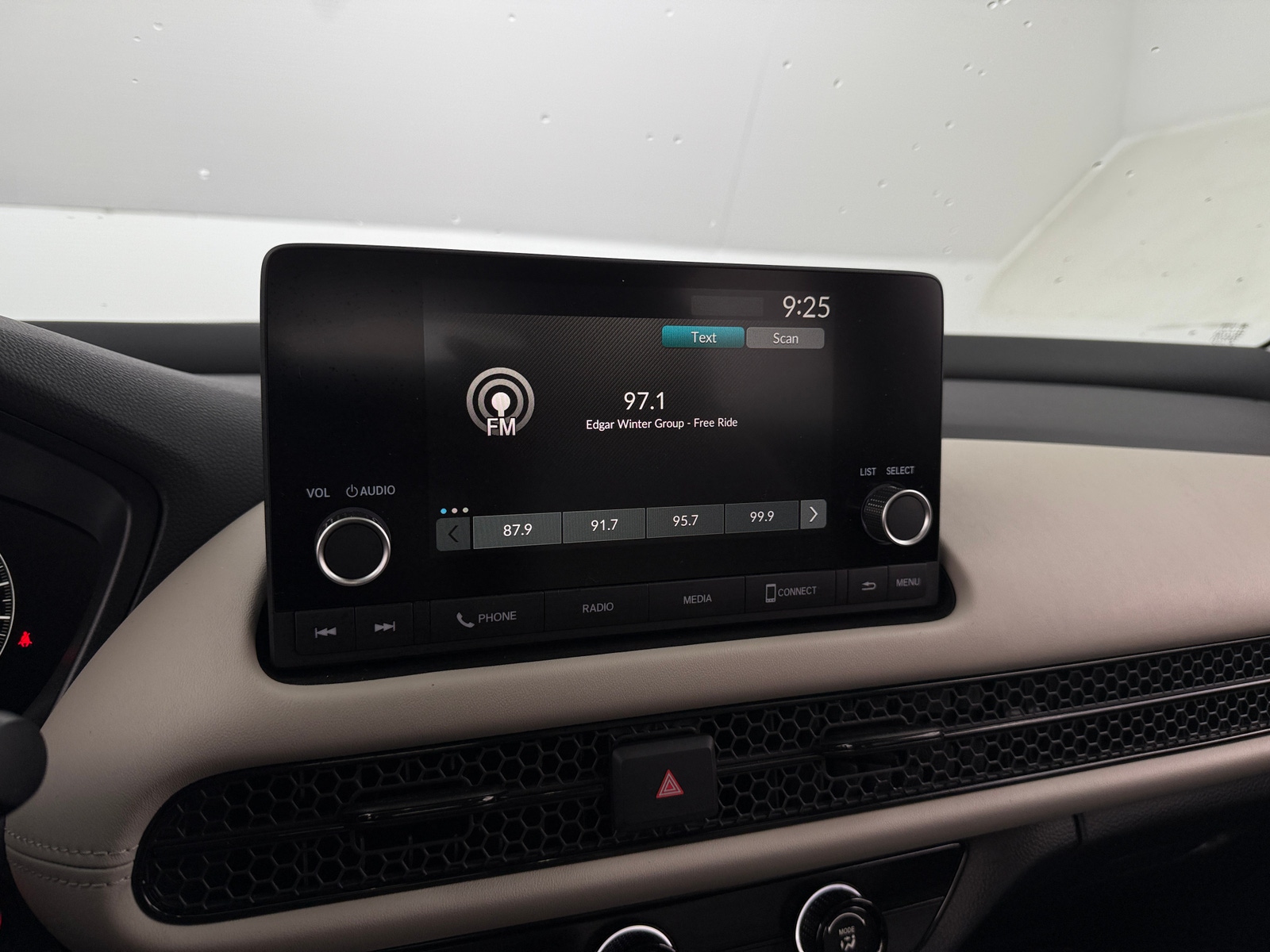 Thumbnail: 2025 Honda HR-V - 4