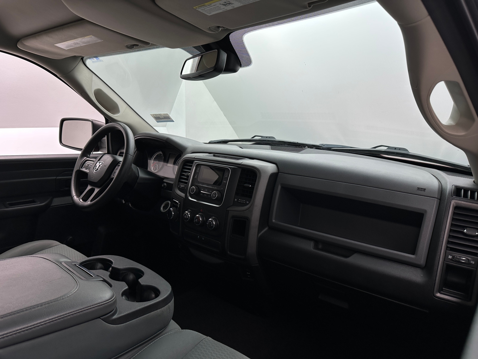 Thumbnail: 2019 RAM 1500 Classic - 2