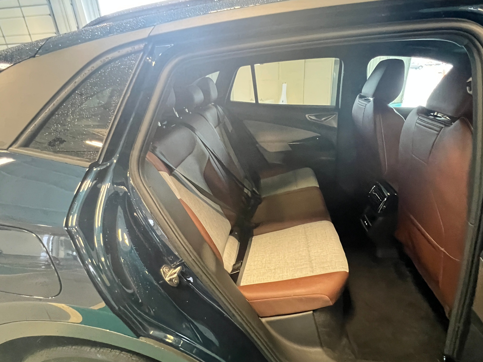 Thumbnail: 2023 Volkswagen ID.4 - 6